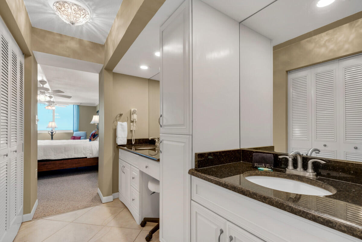 BREAKERS OF FWB PH 1 - Residential