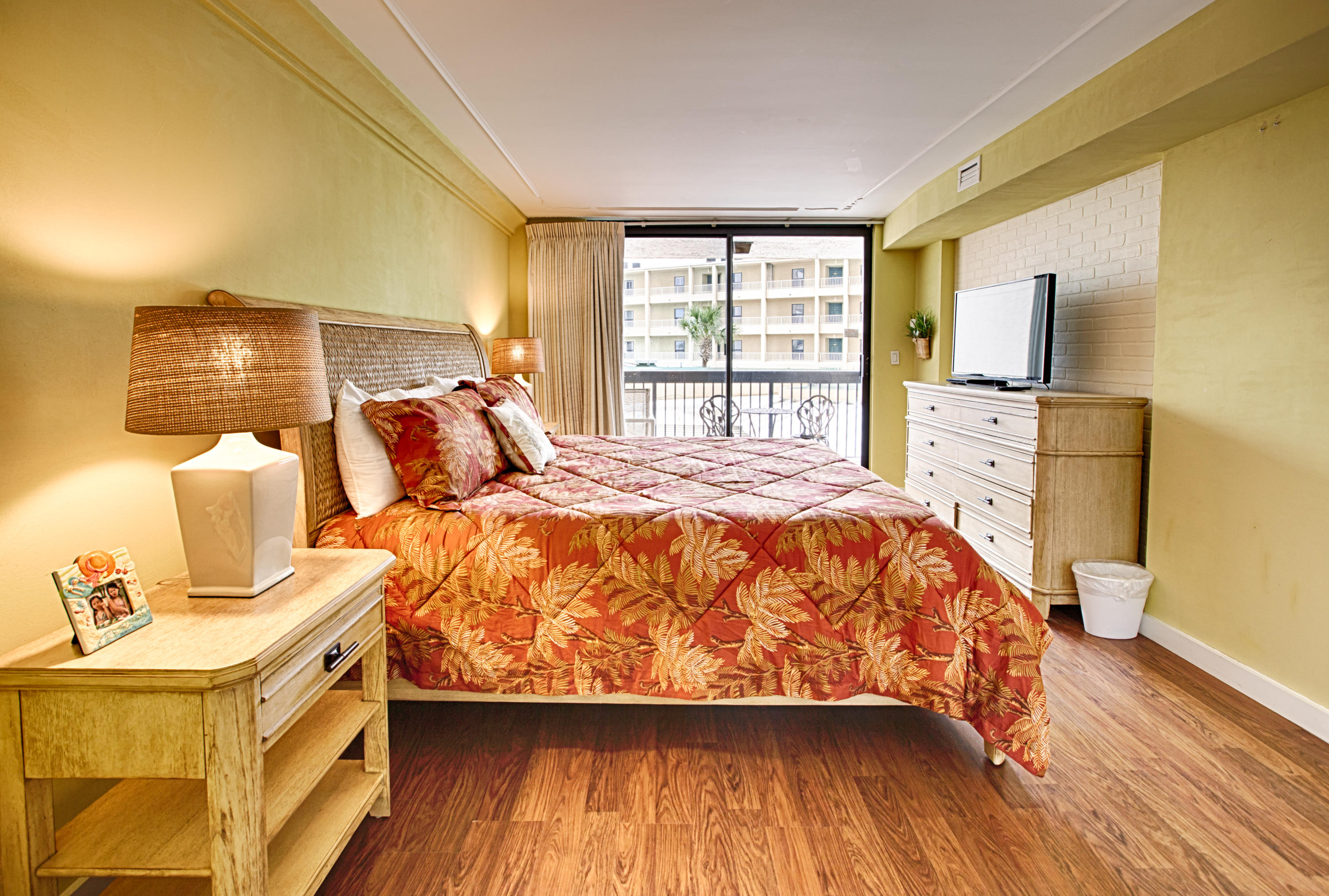 SUNDESTIN INTERNATIONAL CONDO - Residential