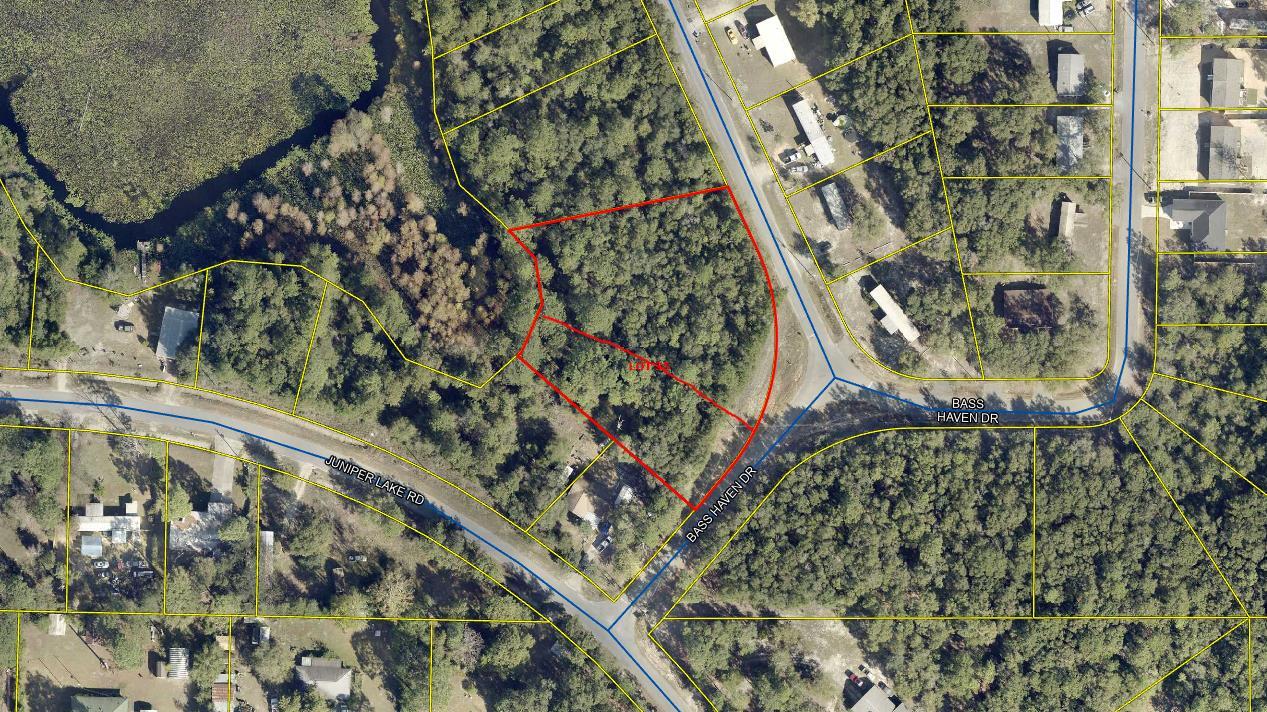 BEAUTUIFULLY WOODED LAKE FRONTAGE LOT. PRIVATE AREA BUT CLOSE TO DEFUNIAK SPRINGS. ADJACENT LOTS 36 & 37 AVAILABLE AS WELL. ONCE PARCEL IS SOLD IT WILL RECEIVE IT'S OWN PARCEL NUMBER. SURVEY IS AVAILABLE.50' OF LAKE FRONTAGE.