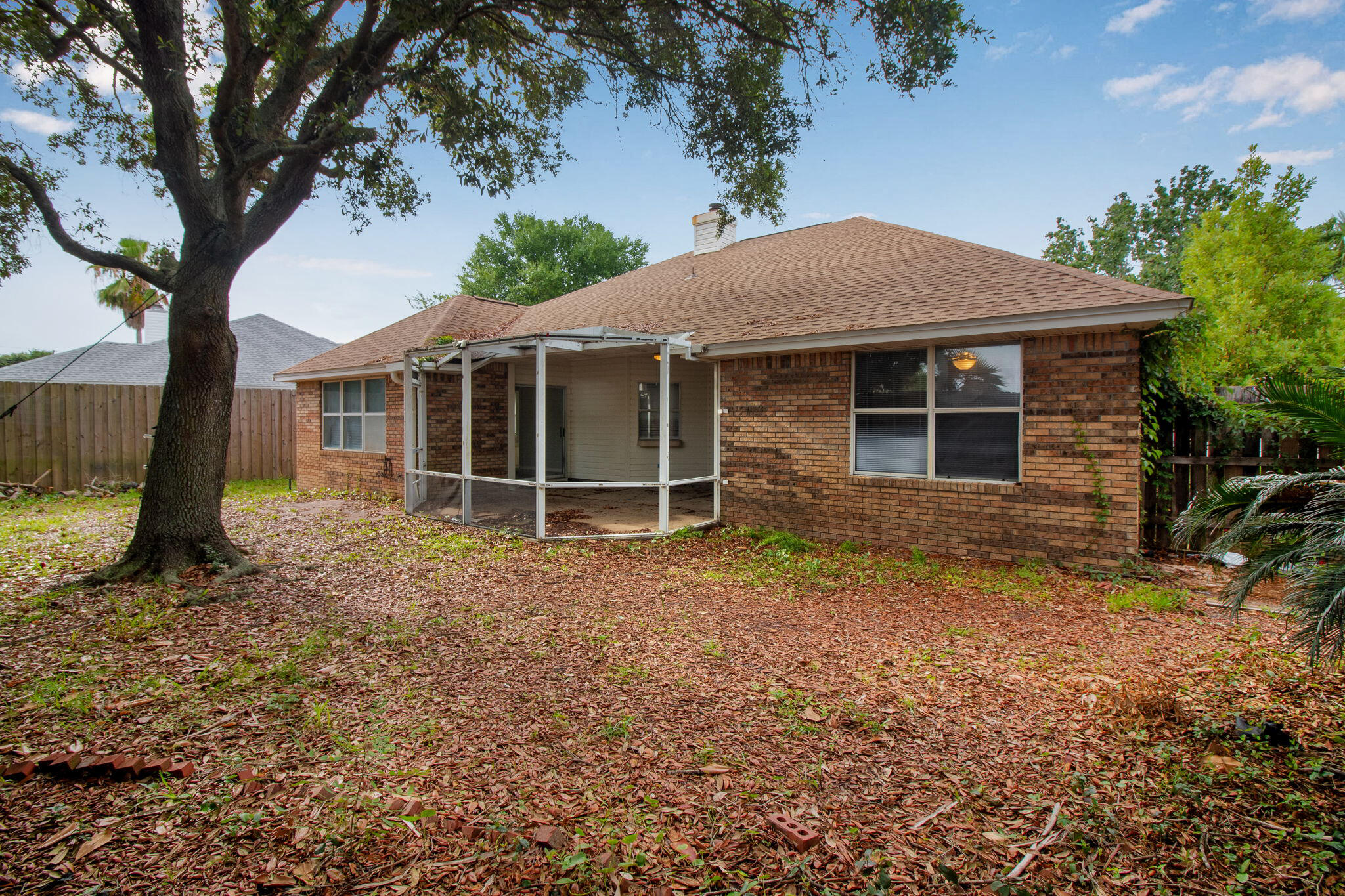 RIDGE WOOD MANOR - Residential Lease