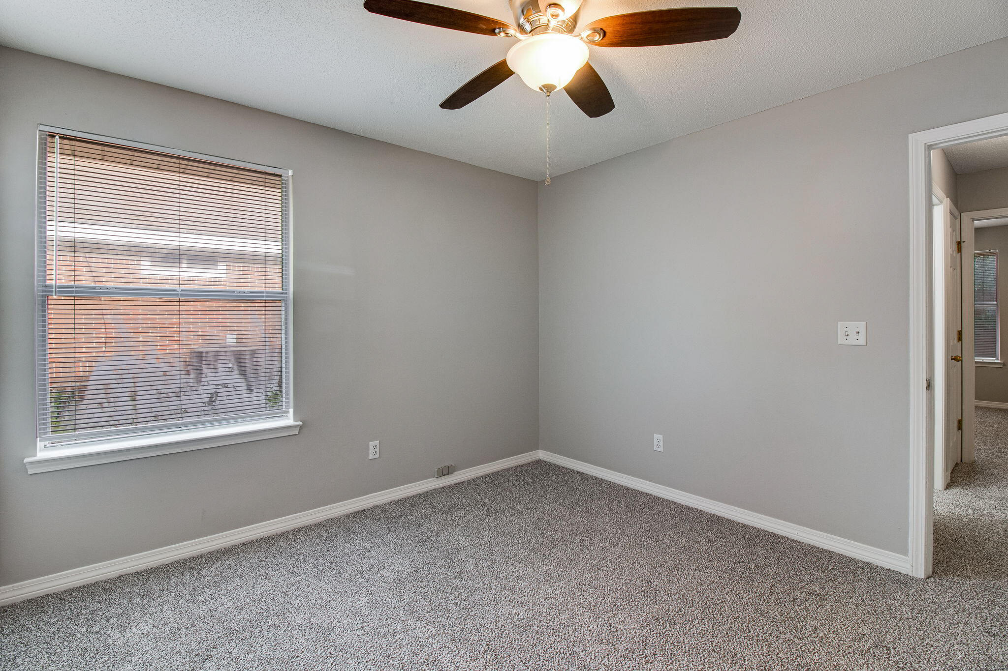 RIDGE WOOD MANOR - Residential Lease