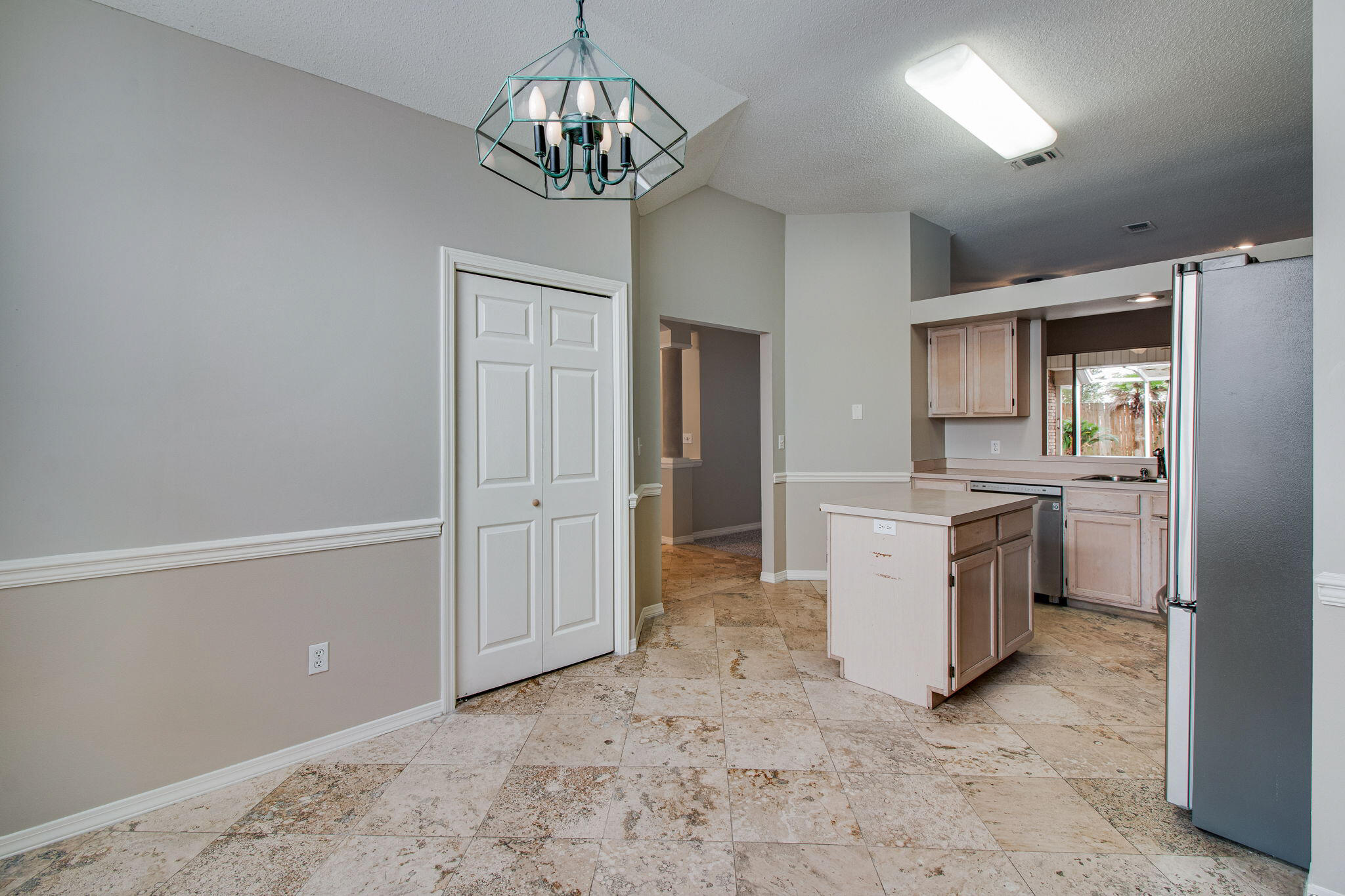 RIDGE WOOD MANOR - Residential Lease