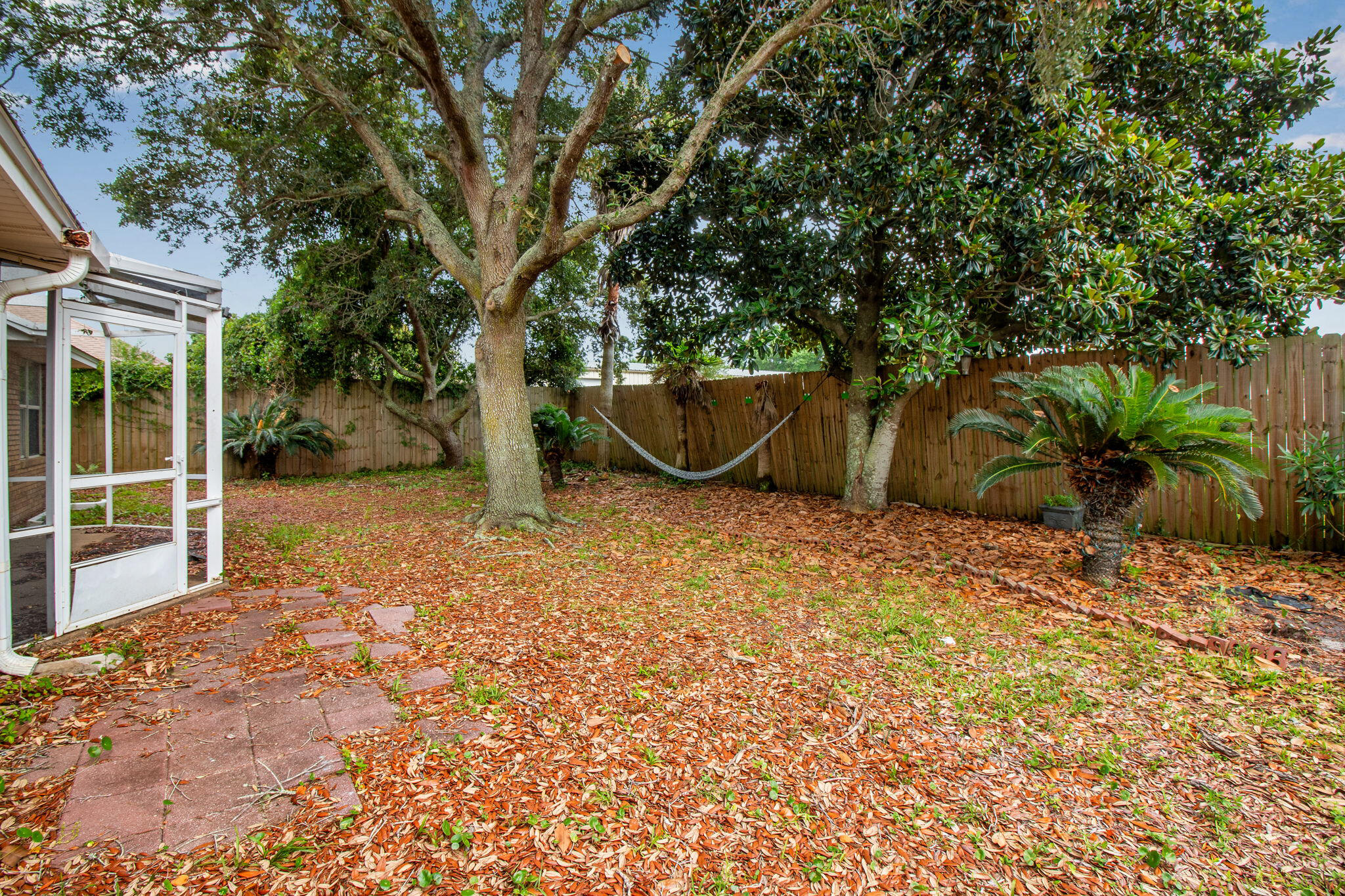 RIDGE WOOD MANOR - Residential Lease