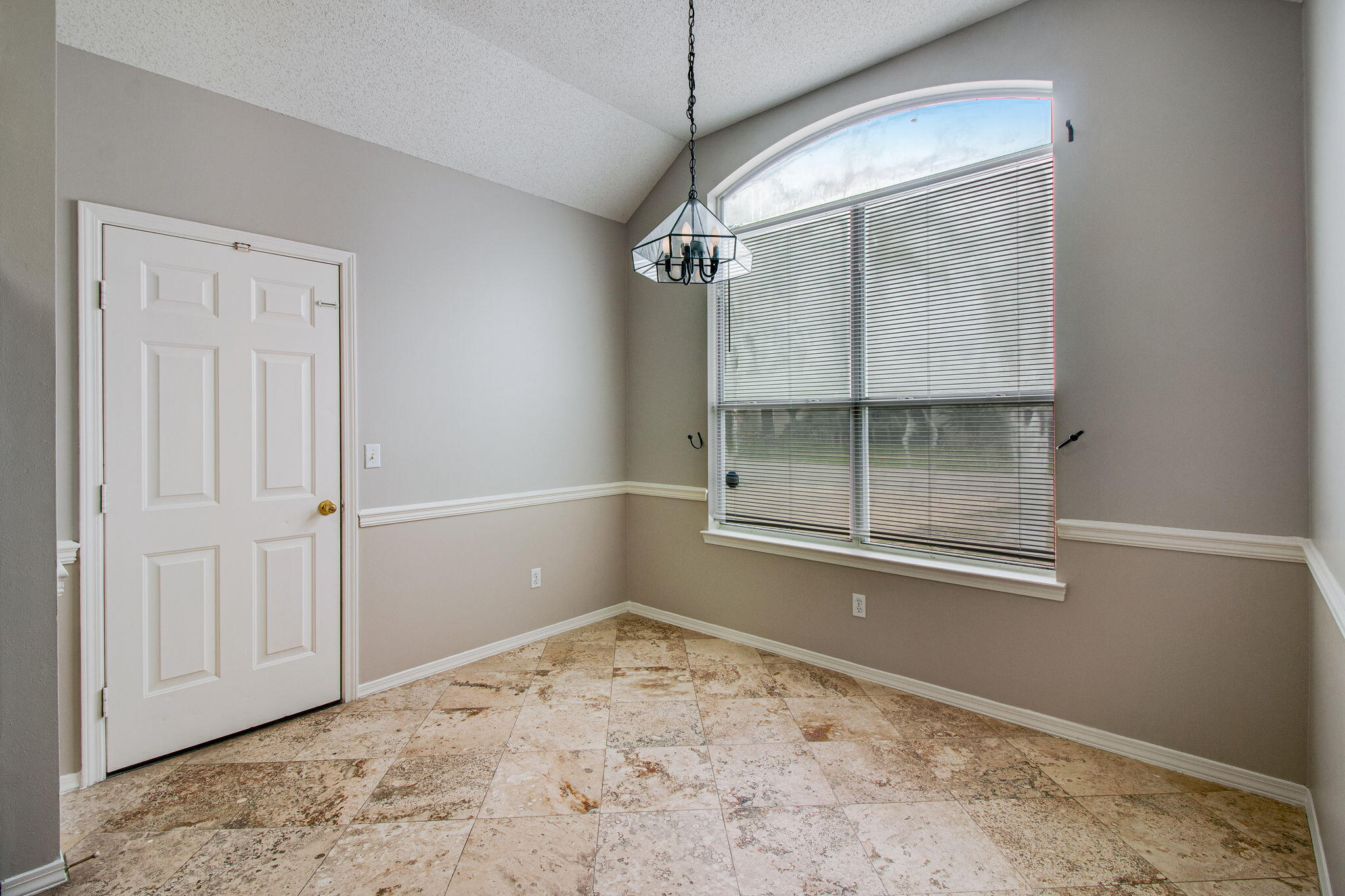 RIDGE WOOD MANOR - Residential Lease