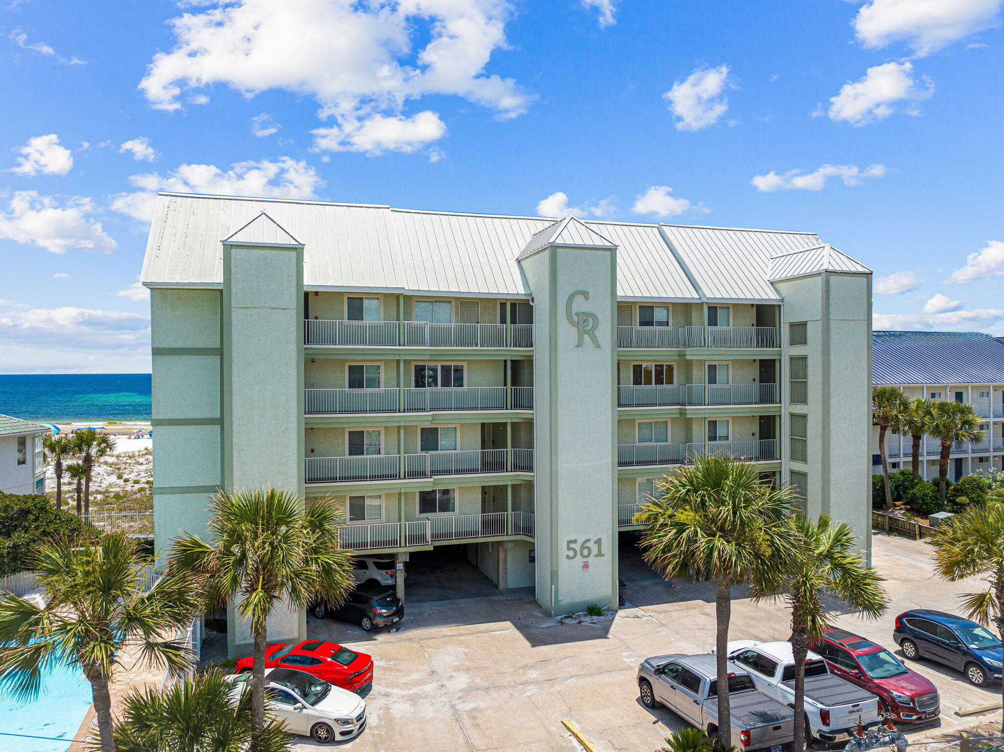 COMMODORE'S RETREAT LIMITED CONDO - Residential