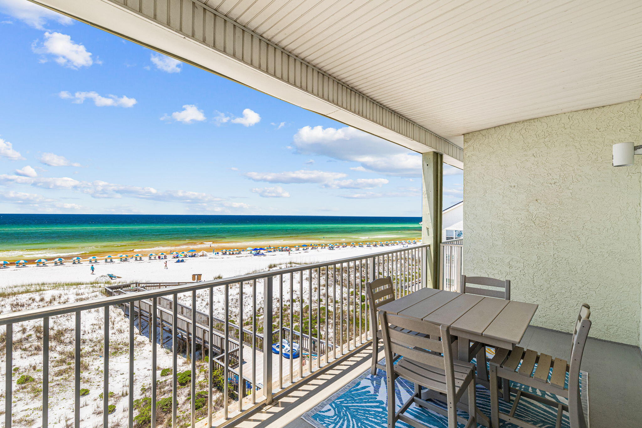 COMMODORE'S RETREAT LIMITED CONDO - Residential