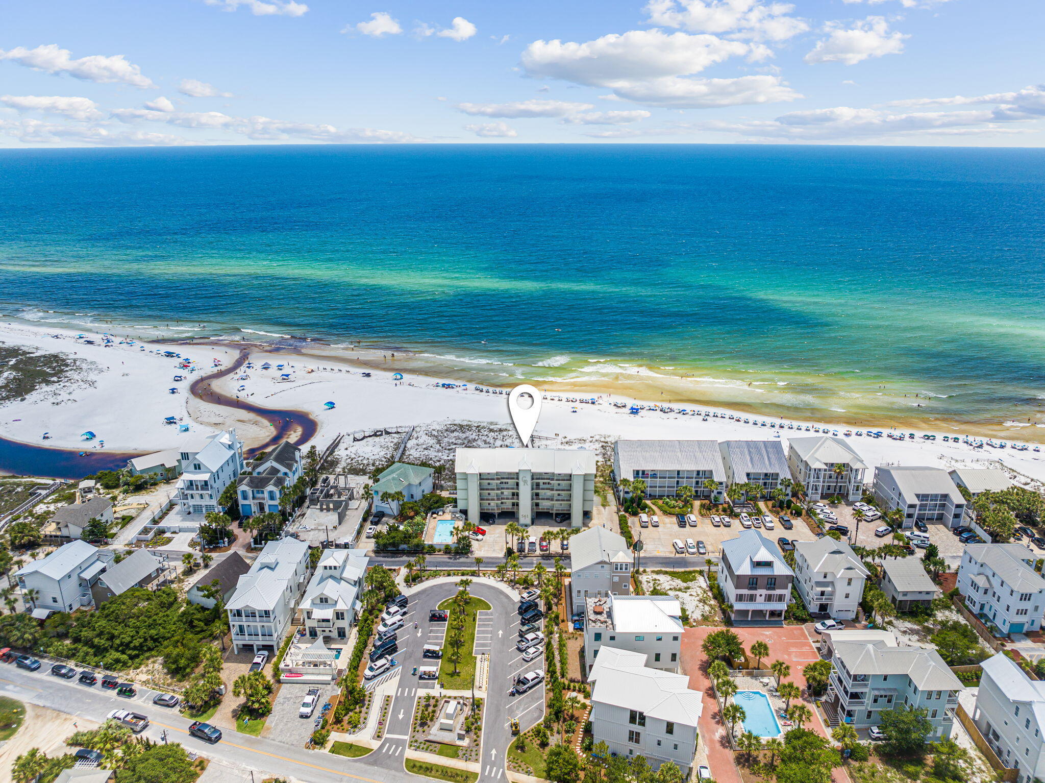 COMMODORE'S RETREAT LIMITED CONDO - Residential