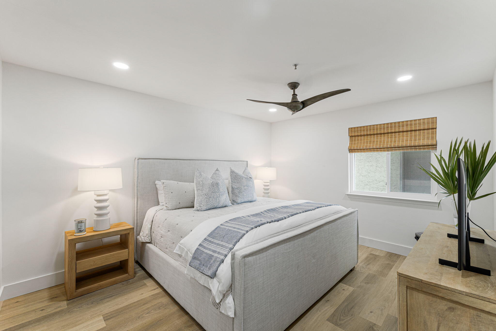 COMMODORE'S RETREAT LIMITED CONDO - Residential