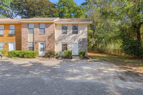 A home in Fort Walton Beach