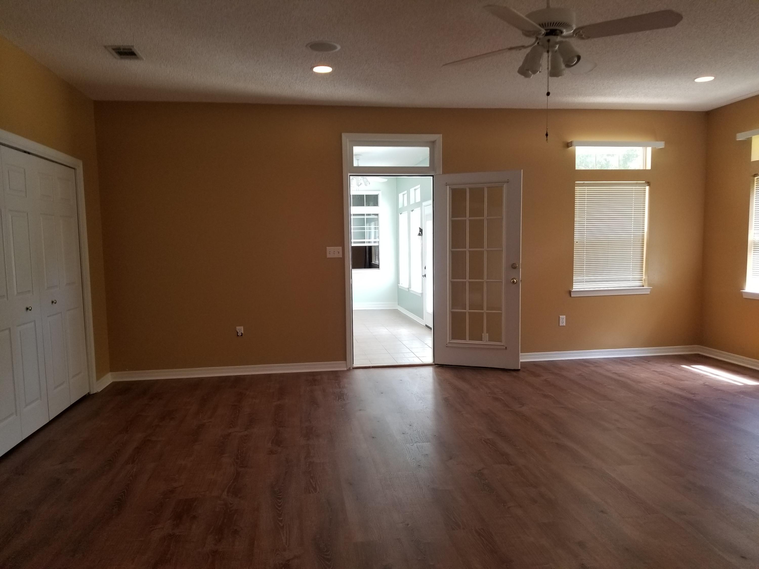 ROCKY BAYOU COUNTRY CLUB ESTATES 3 - Residential