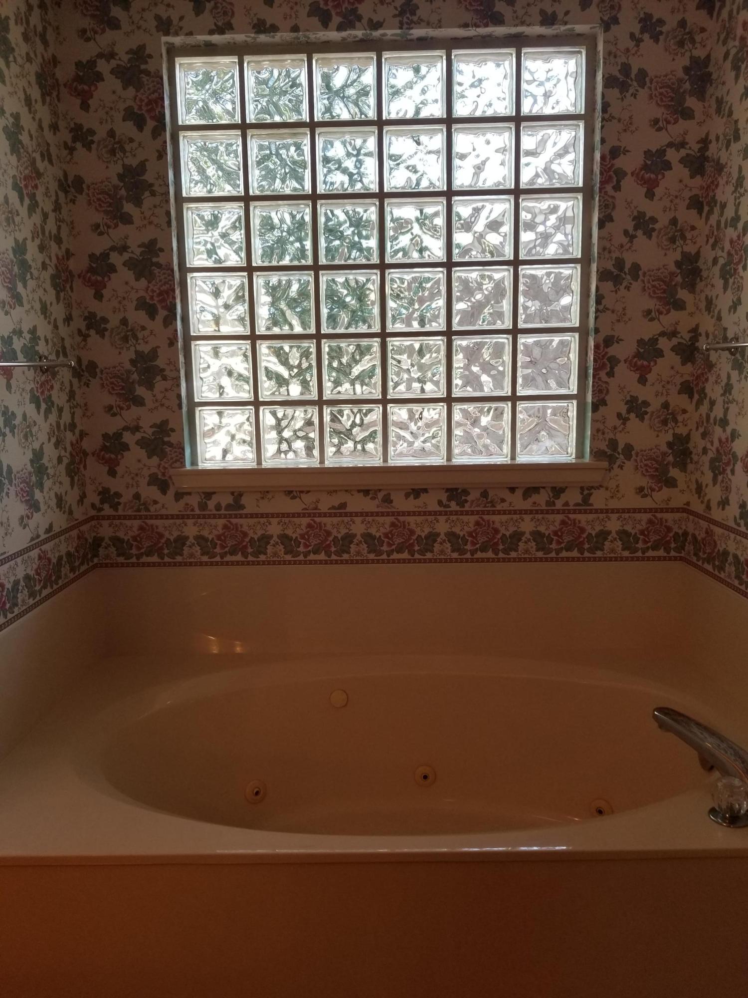 ROCKY BAYOU COUNTRY CLUB ESTATES 3 - Residential