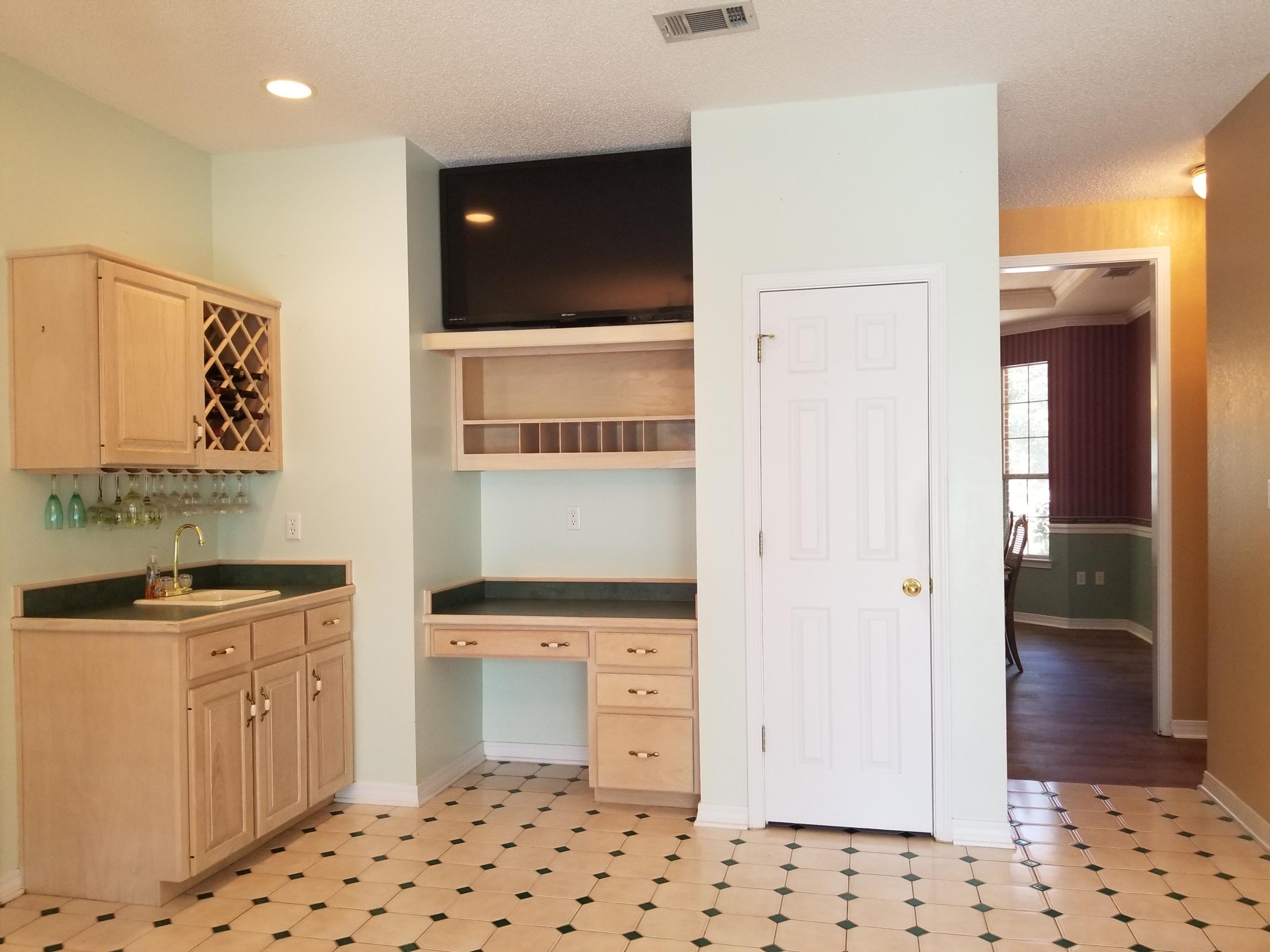 ROCKY BAYOU COUNTRY CLUB ESTATES 3 - Residential