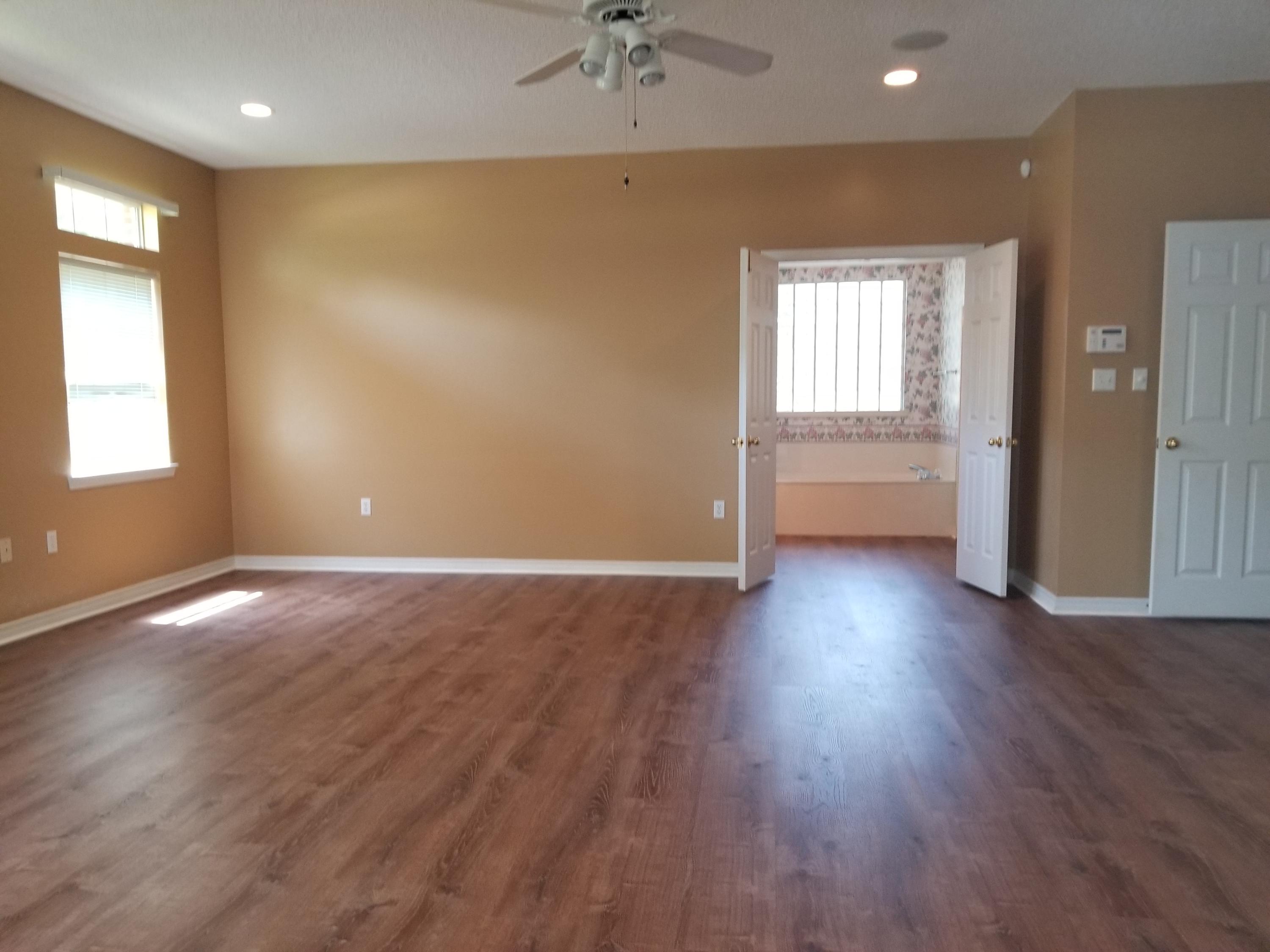 ROCKY BAYOU COUNTRY CLUB ESTATES 3 - Residential