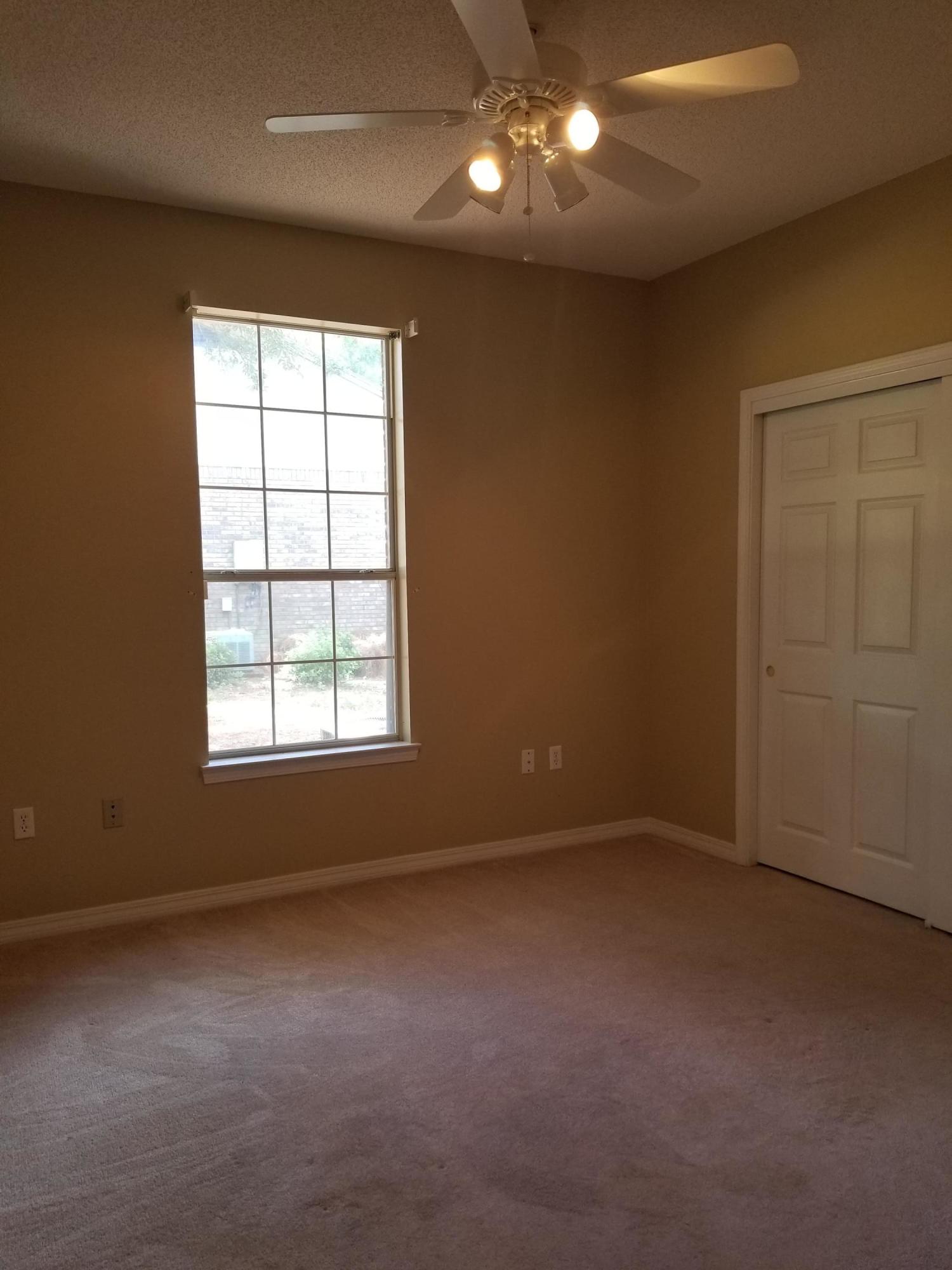 ROCKY BAYOU COUNTRY CLUB ESTATES 3 - Residential