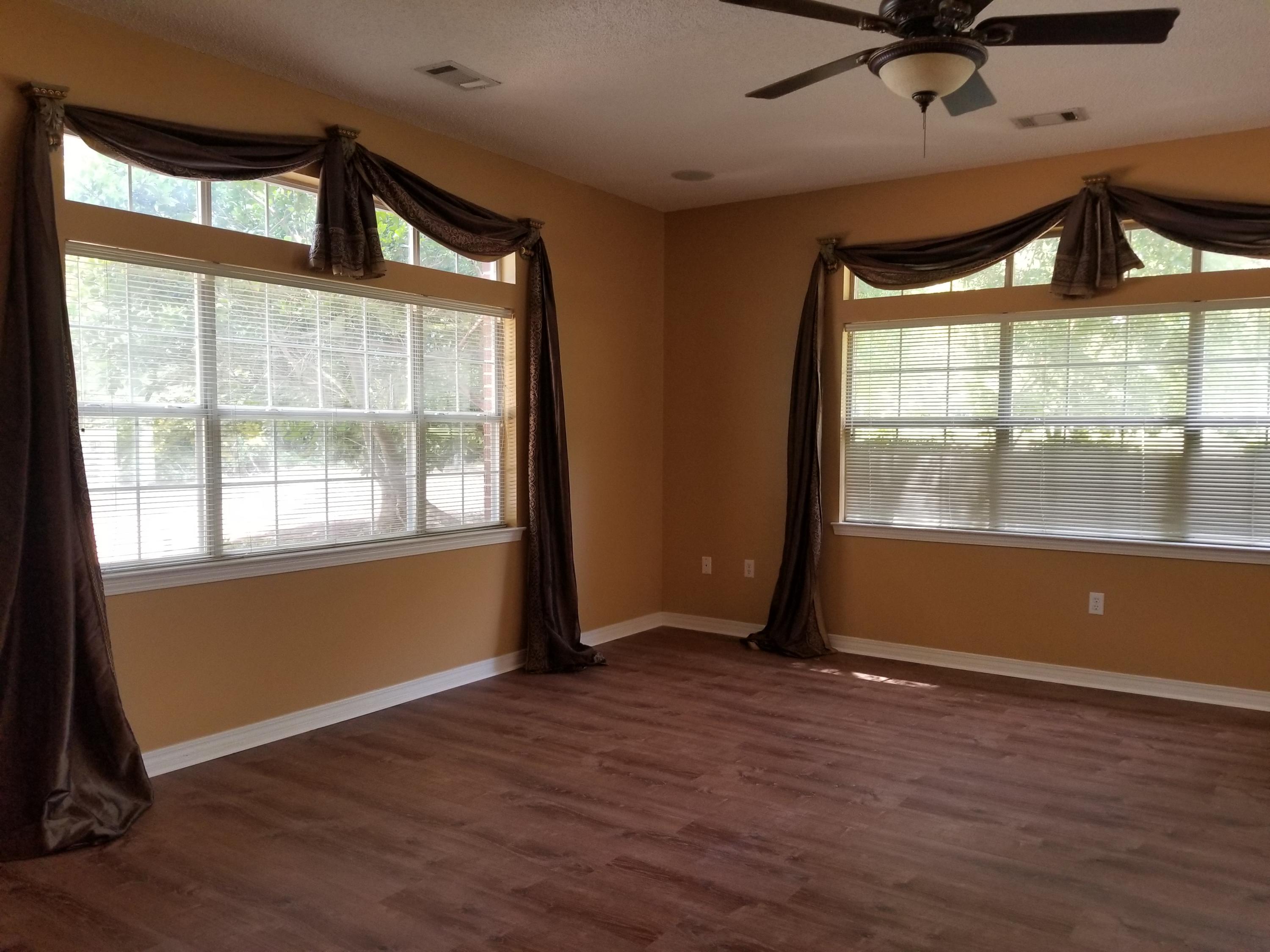 ROCKY BAYOU COUNTRY CLUB ESTATES 3 - Residential