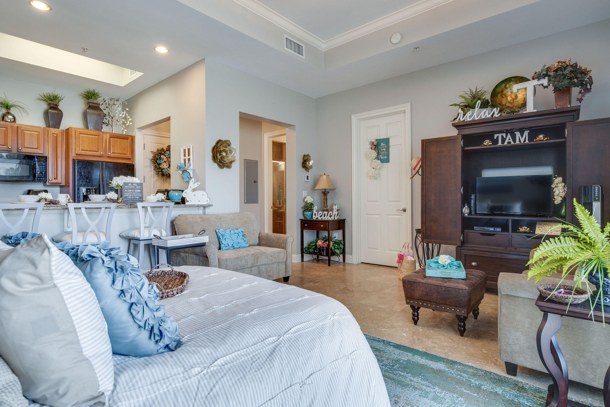 ST. BARTH AT SILVER SHELLS - Residential