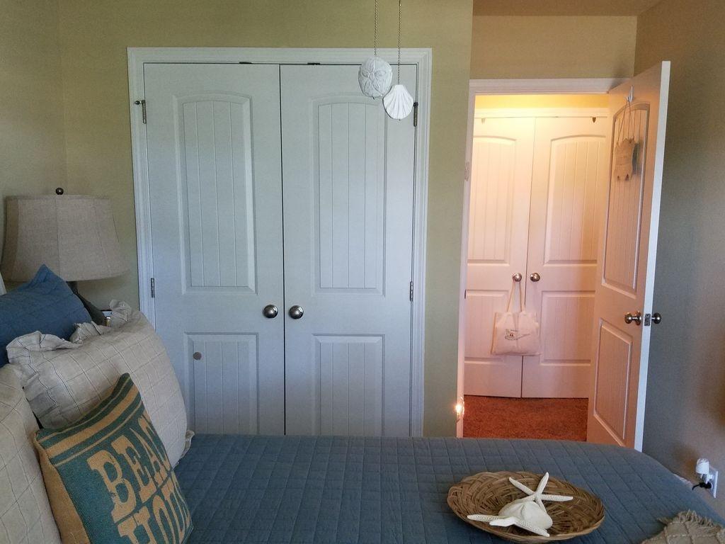 WATER OAKS T/H - Residential