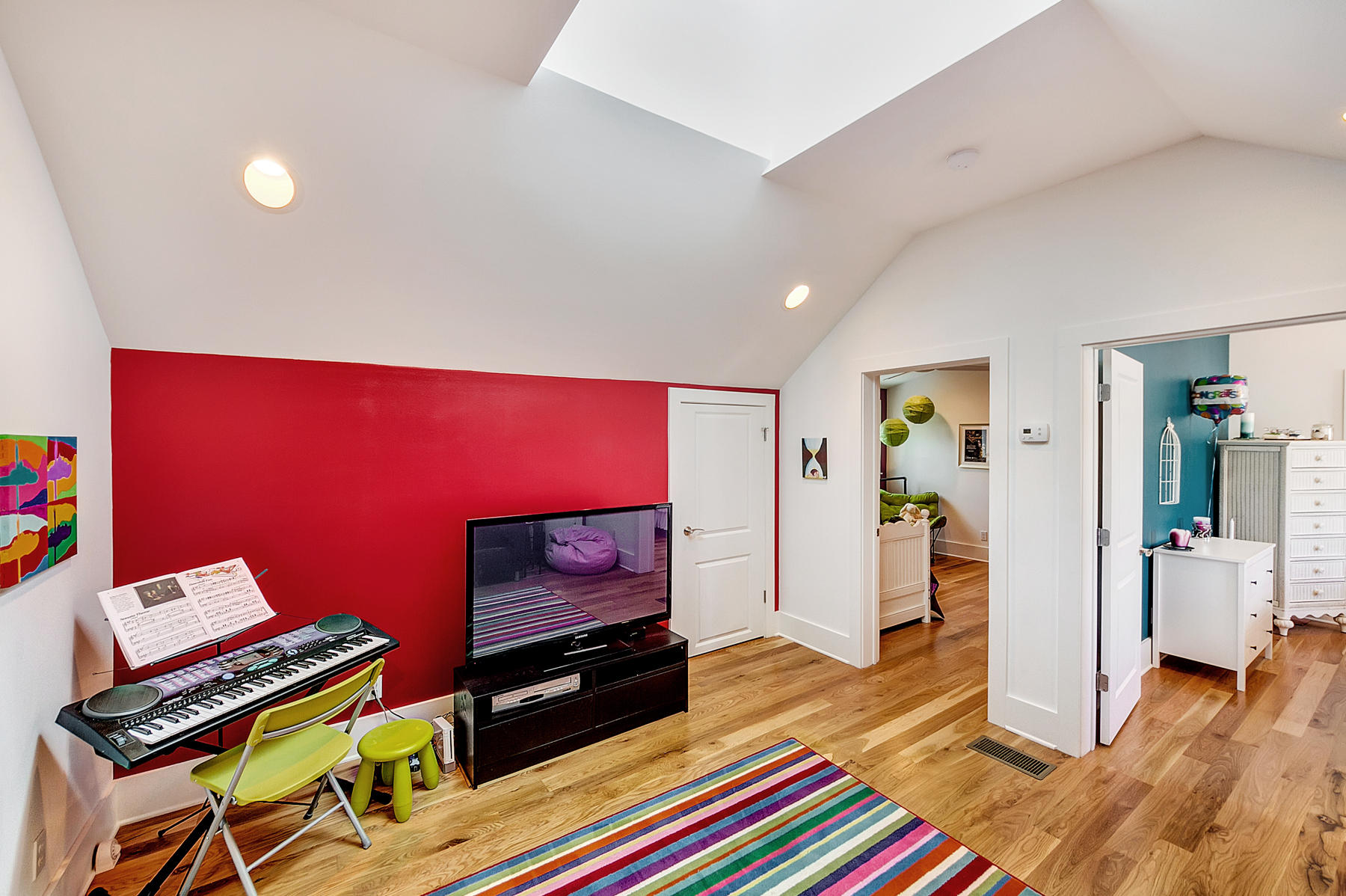 FOREST LAKES - Residential