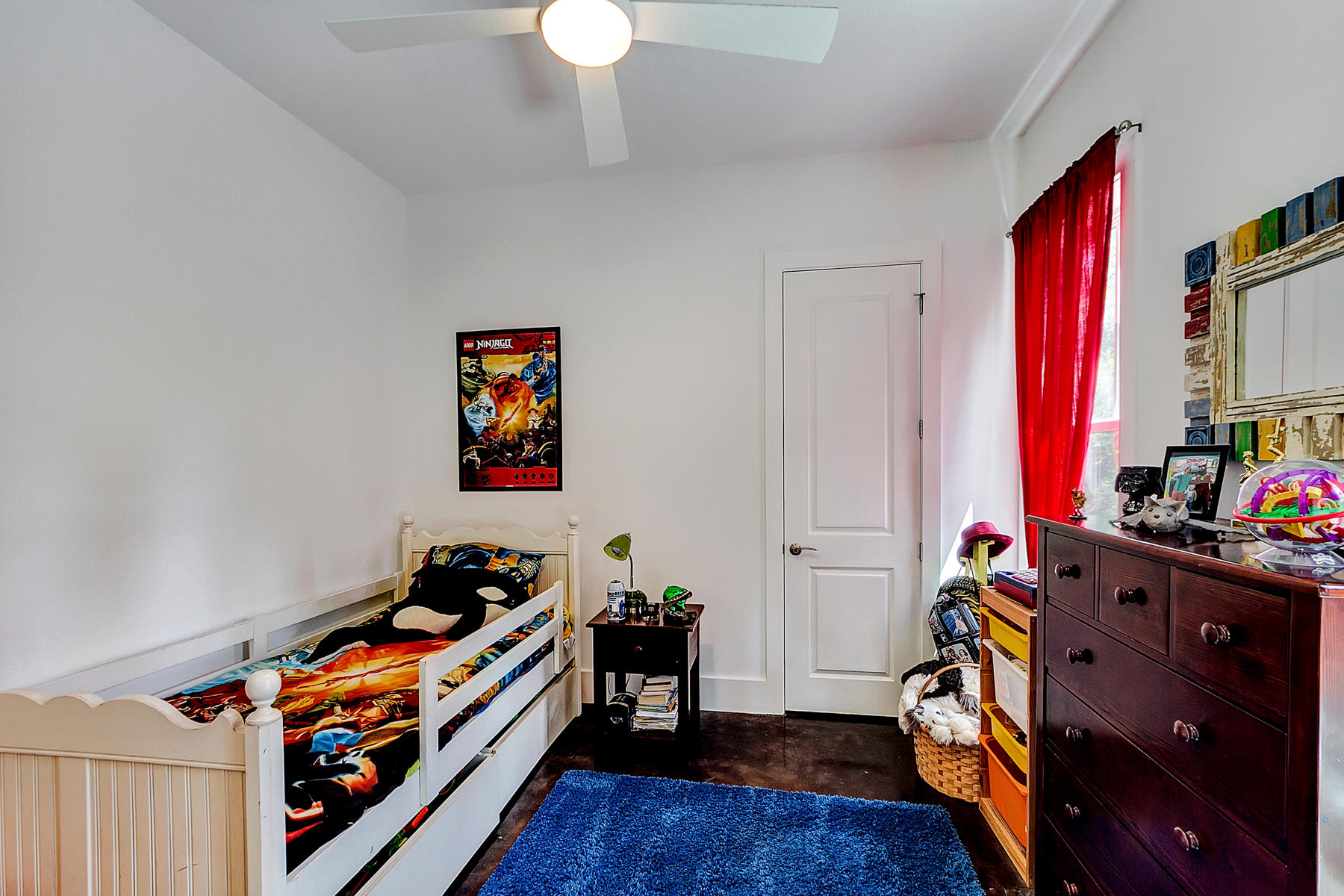 FOREST LAKES - Residential