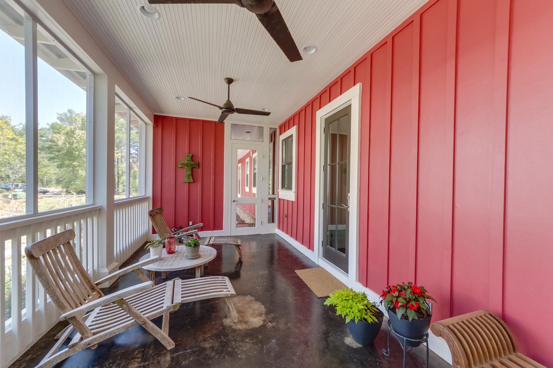 FOREST LAKES - Residential