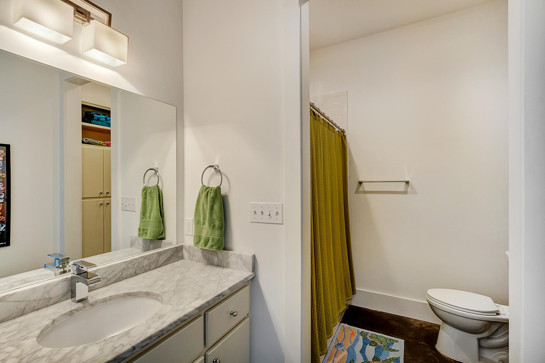 FOREST LAKES - Residential