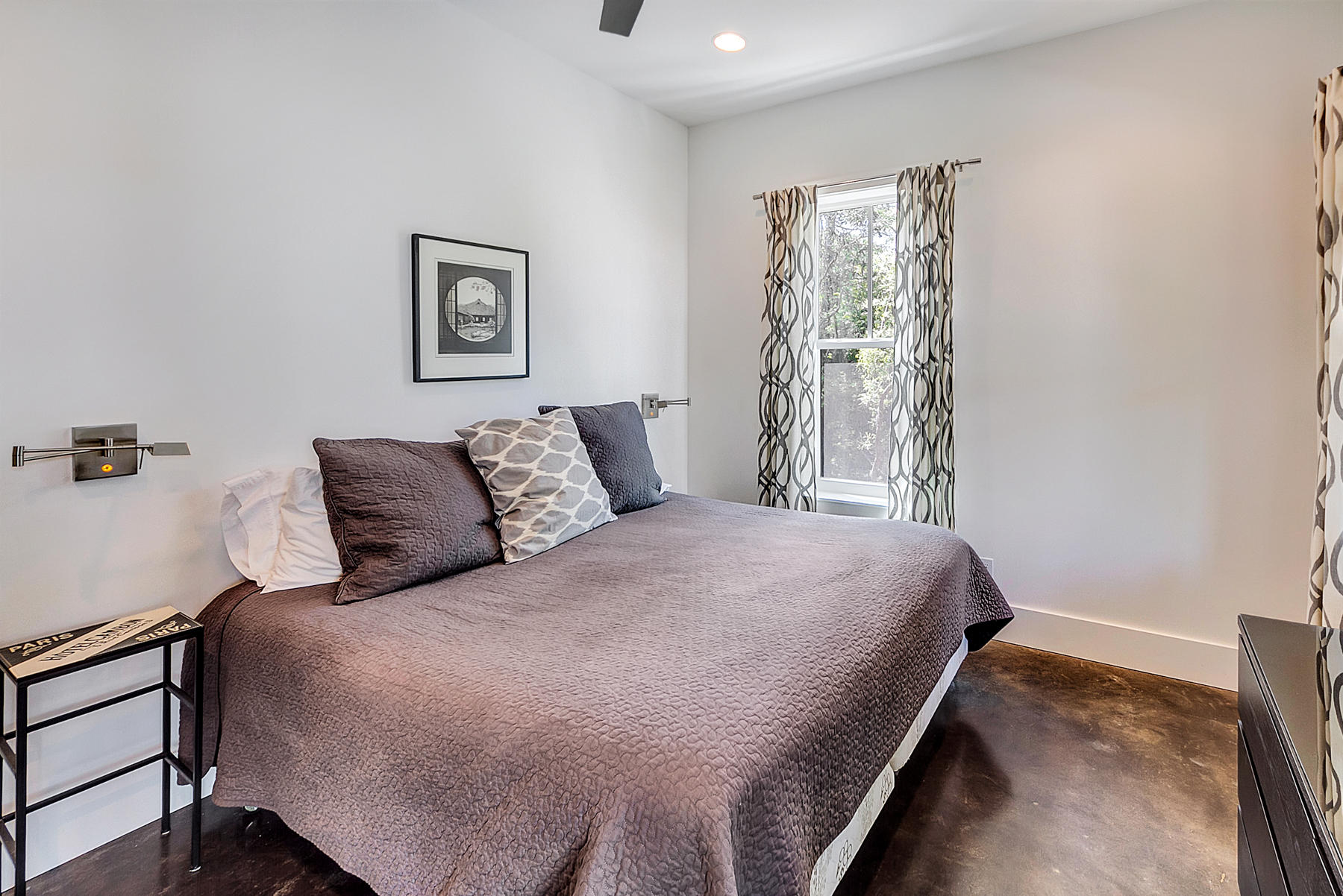 FOREST LAKES - Residential