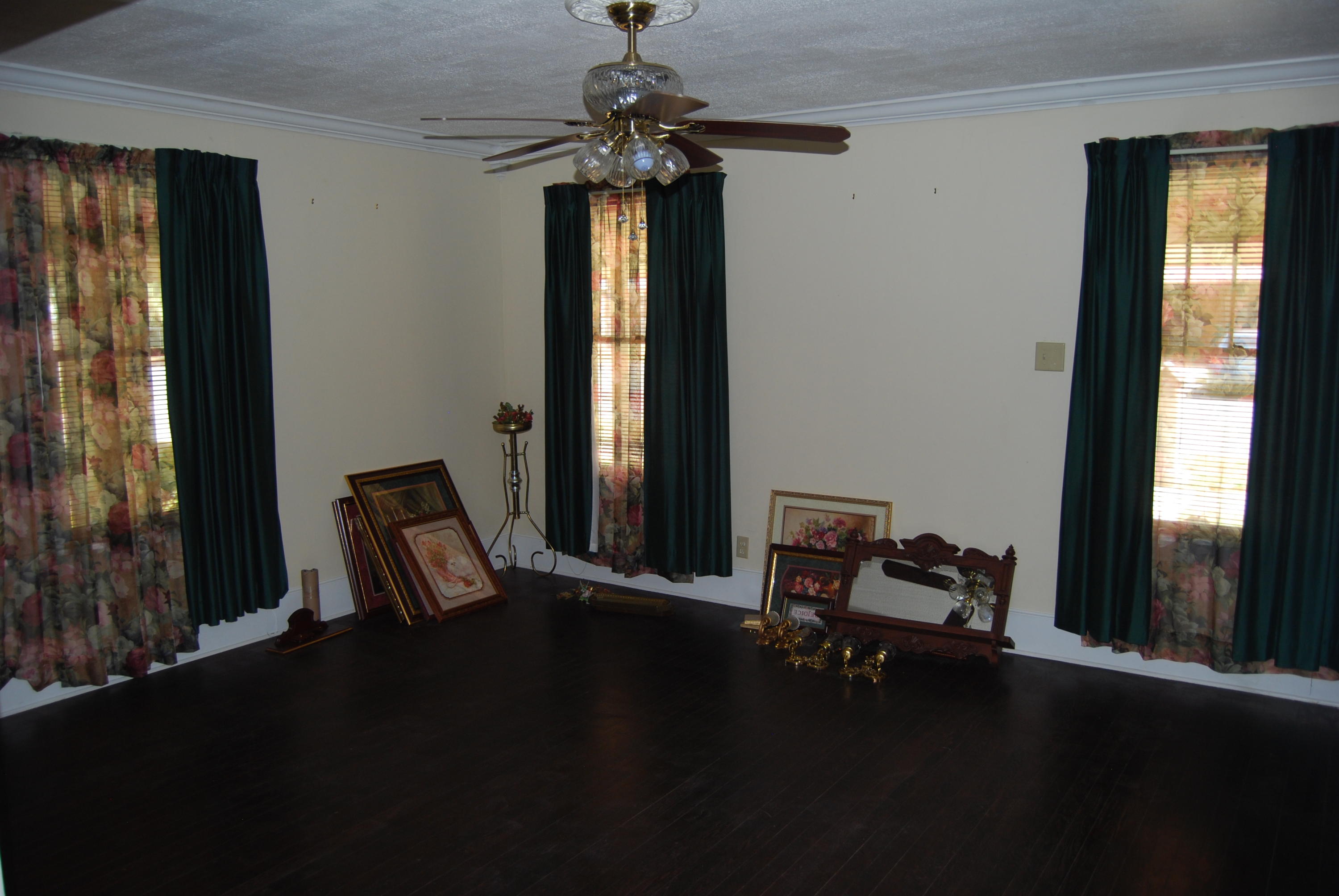 CRESTVIEW - Residential