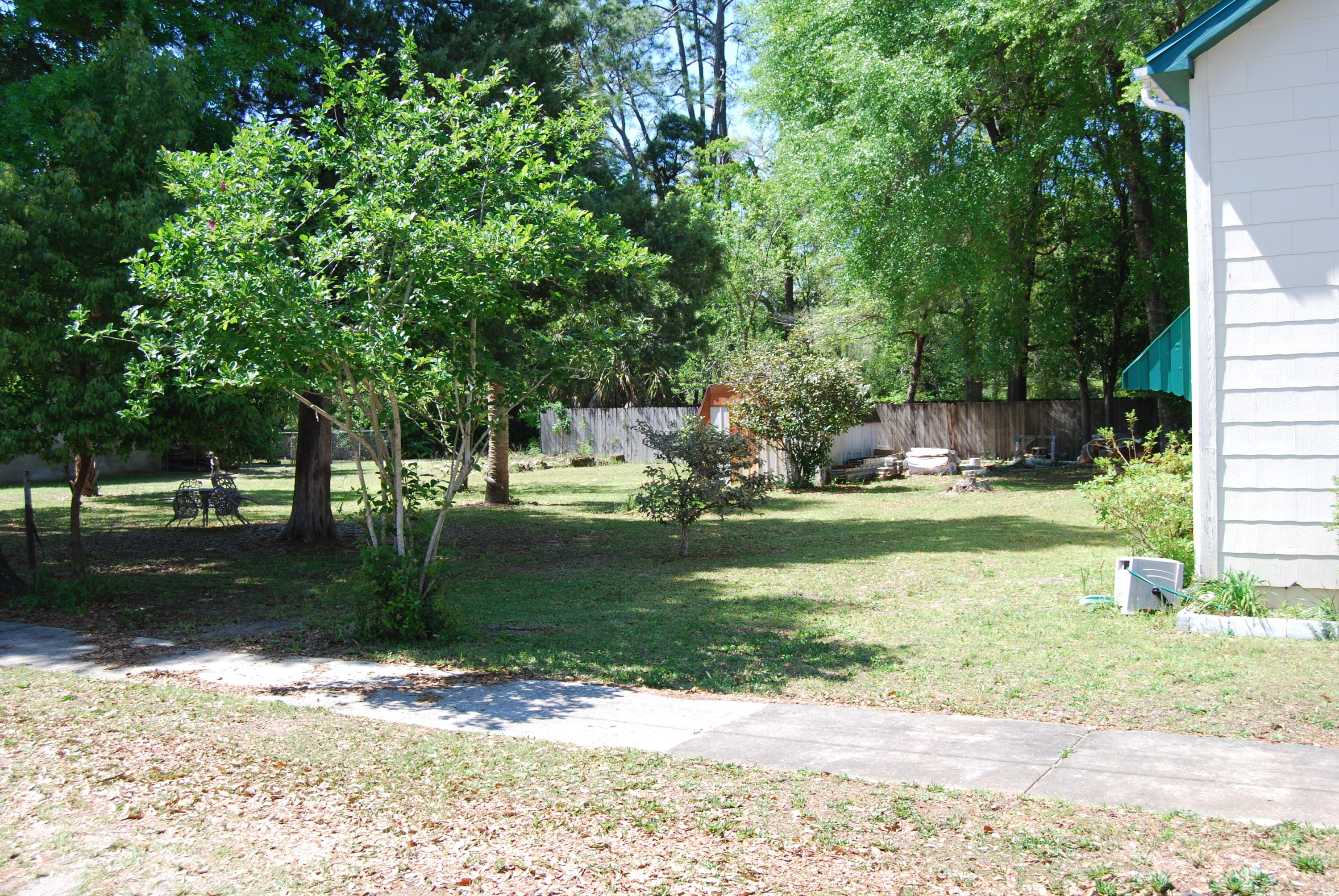 CRESTVIEW - Residential