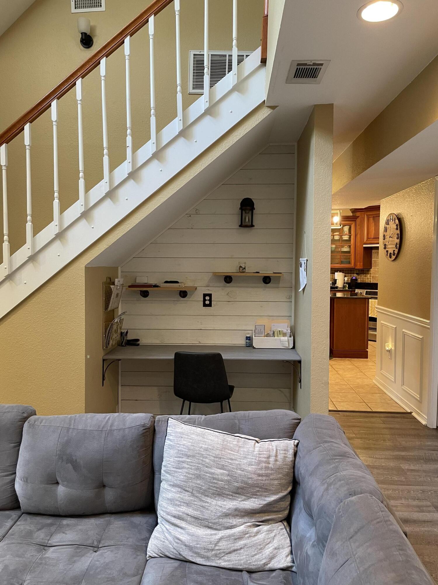 TIMBERLINE ESTATES - Residential Lease