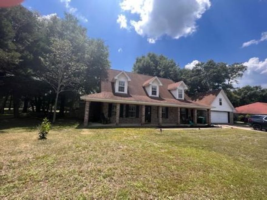 **We've got a deal for you!  This home is offering a move in special -- $500 off of the first full month of rent.  Don't forget to ask our team today!!** Located in South Crestview with easy access to all the bases. This charming, custom-built home has 3 bedrooms and 2.5 bathrooms with over 2500 SF. You need more rooms, we have an office, sitting room and loft area for you. Walk into this beautiful home and step down into the great room with wood burning fireplace, desk area, vaulted ceiling and shiplap. The spacious kitchen has breakfast bar and island. Kitchen has built in microwave, stove, dishwasher and refrigerator.  Laundry comes equipped with washer and dryer. Master bedroom suite has double closet along with a walk-in closet in the Master Bath for plenty of storage. Master Bath has garden tub and a beautiful walk-in shower, double vanity sinks with ceramic tile flooring. Off of the Great Room is a sitting room or den.  Office is spacious and has double doors with a half bath off of the office. The additional bedrooms are located upstairs and each has a little desk nook in the dormer area. The upstairs bathroom has been newly remodeled bathroom featuring granite sink top and vinyl laminate flooring. Open loft area is a great place for play or entertainment area. Enjoy your morning coffee on your large screen-in porch along the back of the home or on your wrap around front porch. Don't let this house get rented before you see it!

~All ERA American Real Estate residents are enrolled in the Resident Benefits Package (RBP) for $35/month which includes HVAC air filter delivery (for applicable properties), credit building to help boost your credit score with timely rent payments, $1M Identity Protection, utility concierge service making utility connection a breeze during your move-in, our best-in-class resident rewards program, and much more! More details upon application.~