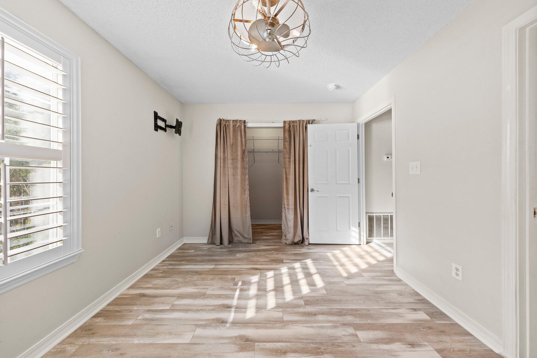 VILLA DANIELLE 1ST ADDN - Residential