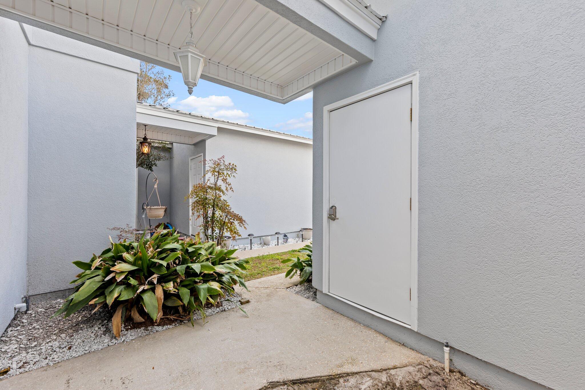 VILLA DANIELLE 1ST ADDN - Residential