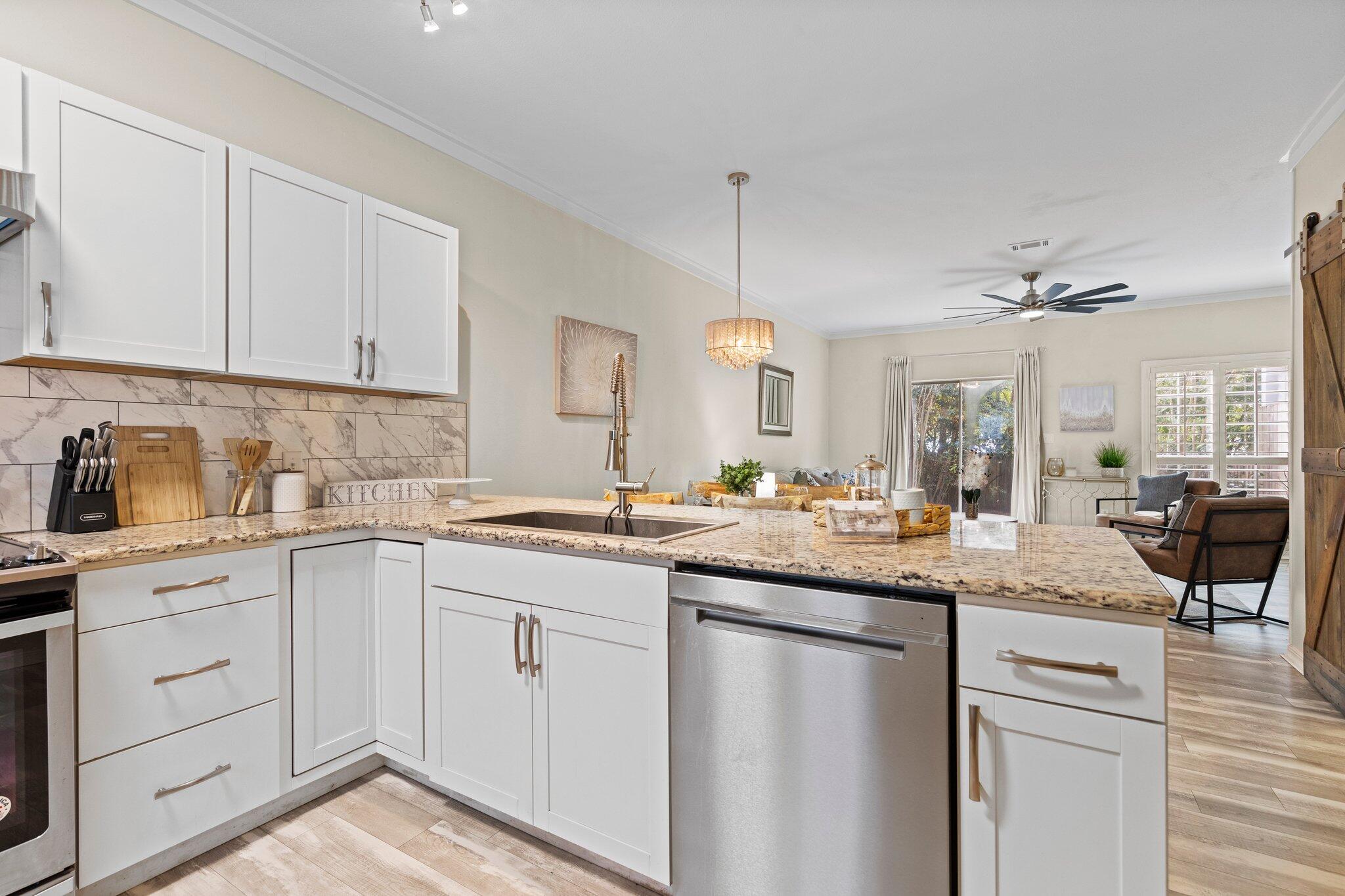 VILLA DANIELLE 1ST ADDN - Residential