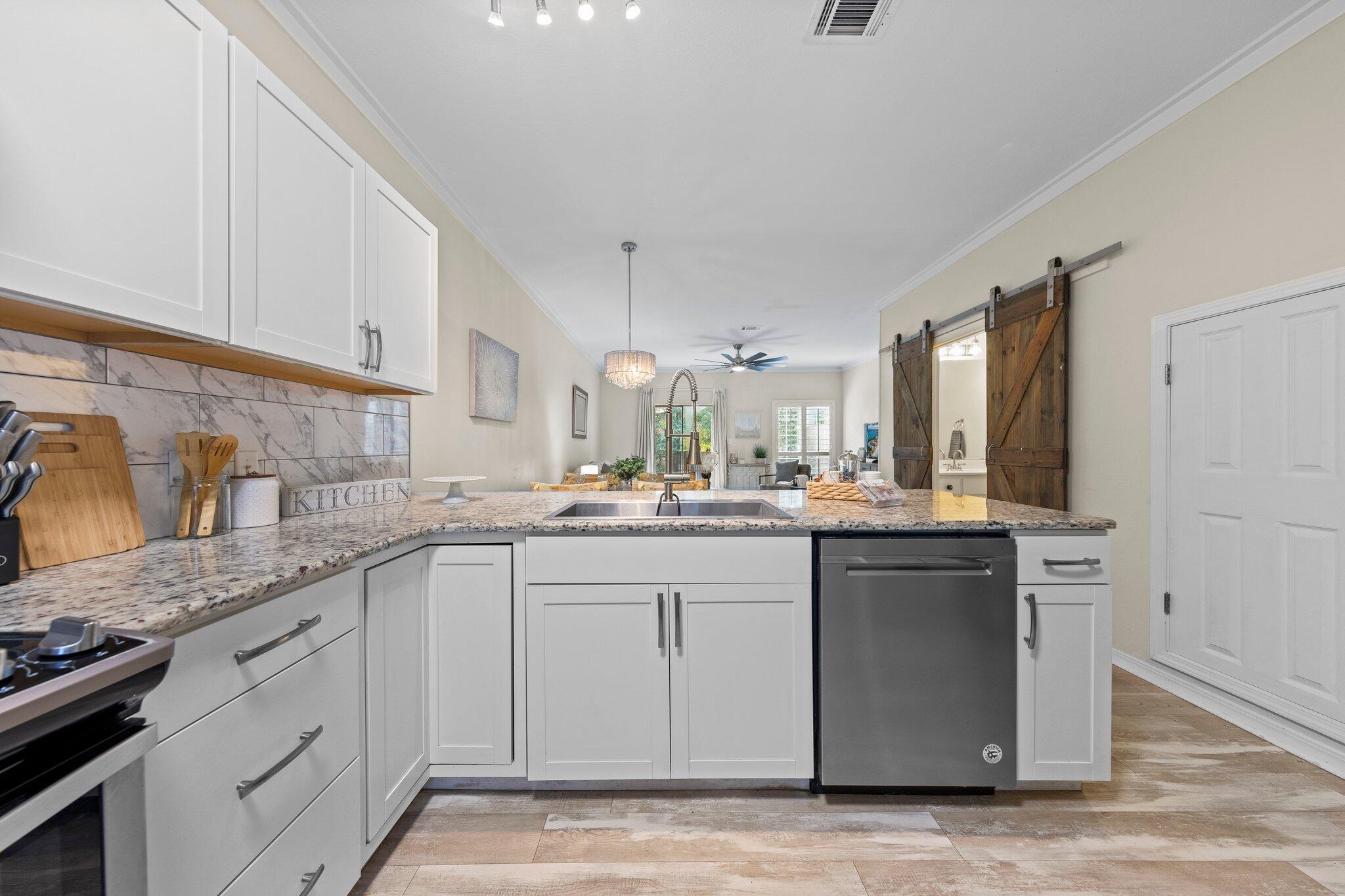 VILLA DANIELLE 1ST ADDN - Residential