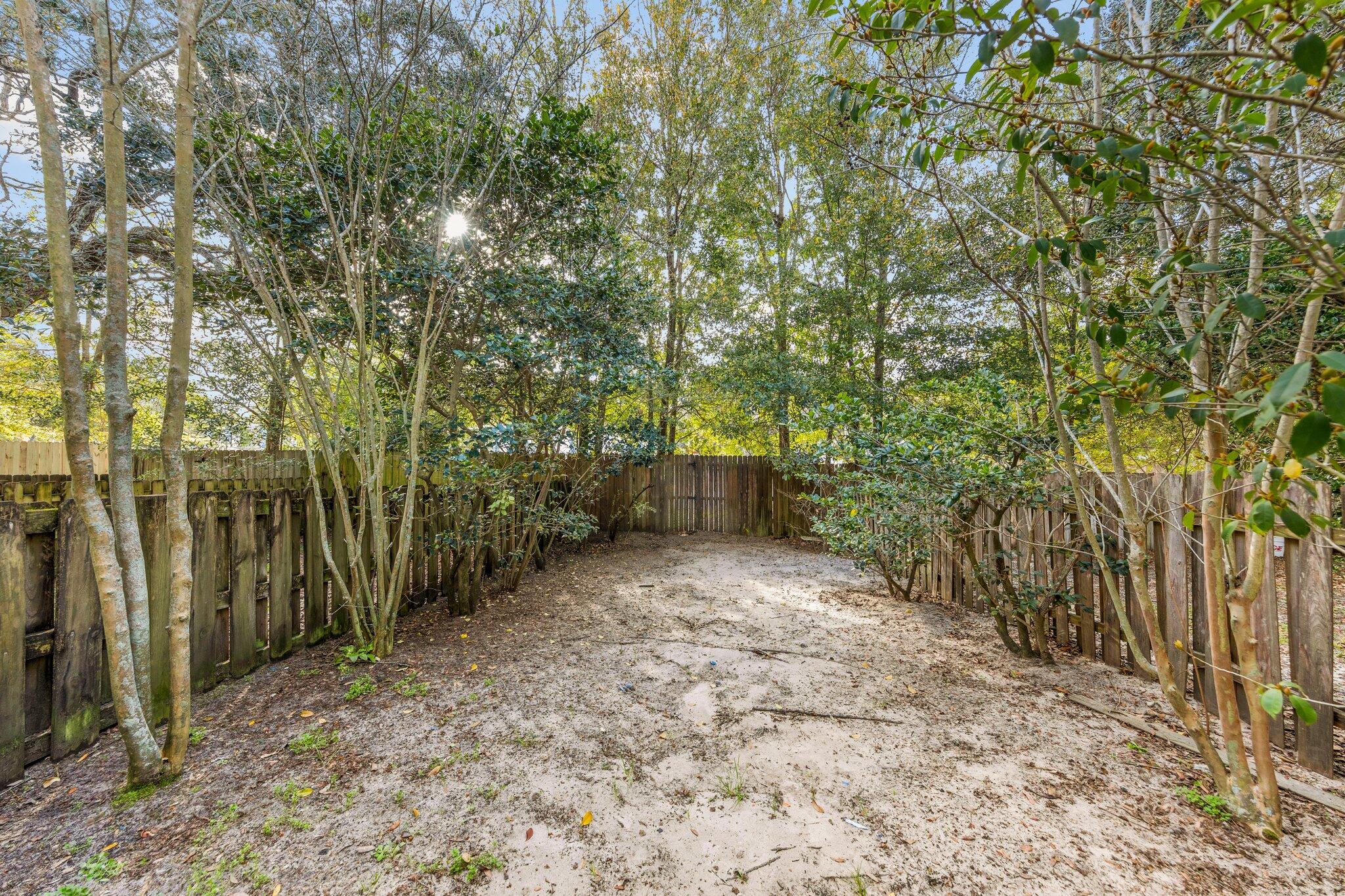 VILLA DANIELLE 1ST ADDN - Residential