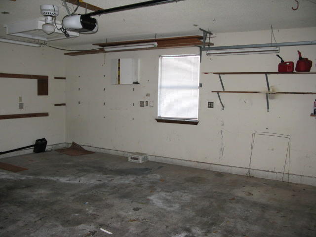 FIELD S/D 2ND ADDN Lot 6 BLK C - Residential