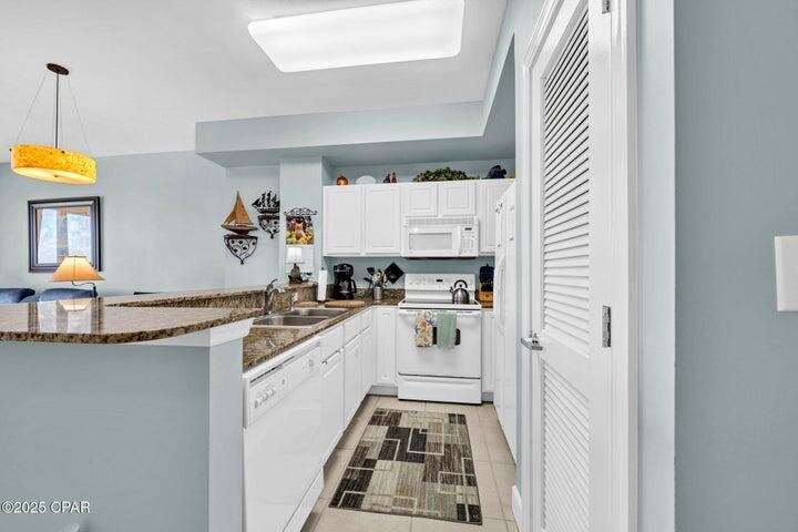 SUNRISE BEACH - Residential