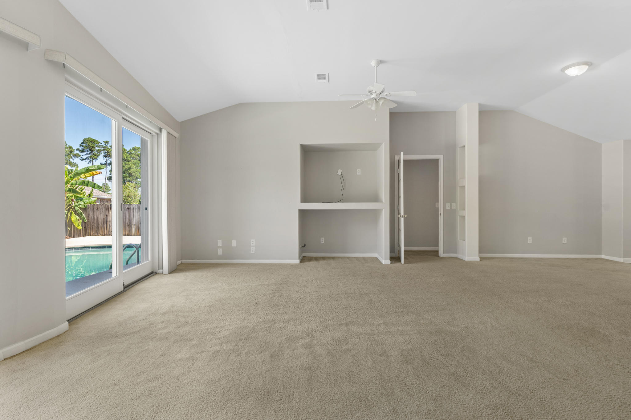 BAY BRIDGE LANDING - Residential