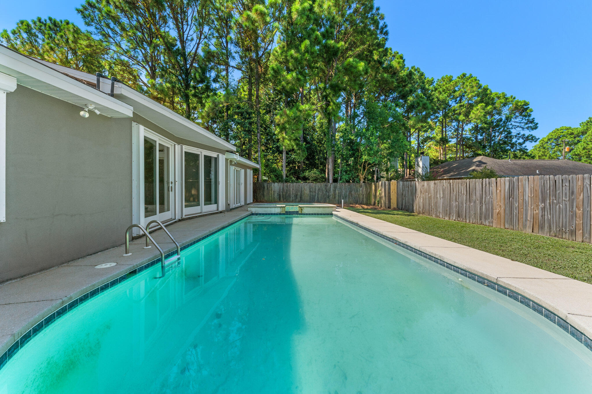 BAY BRIDGE LANDING - Residential