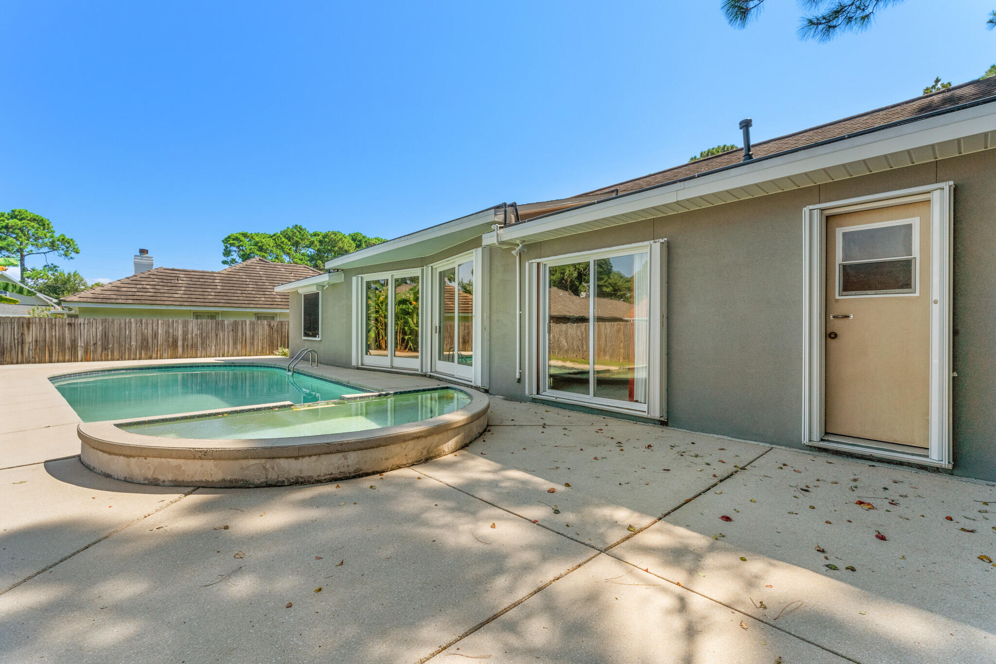 BAY BRIDGE LANDING - Residential