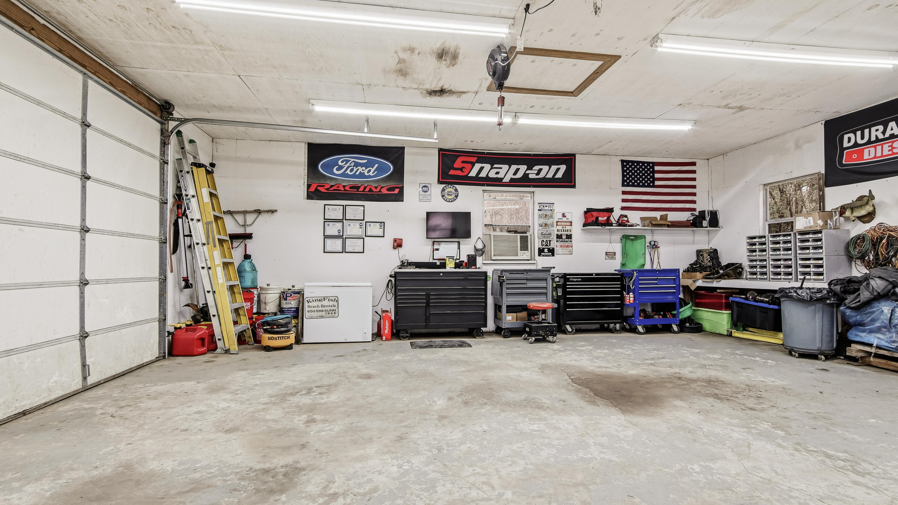 JUNIPER LAKE UNREC - Residential