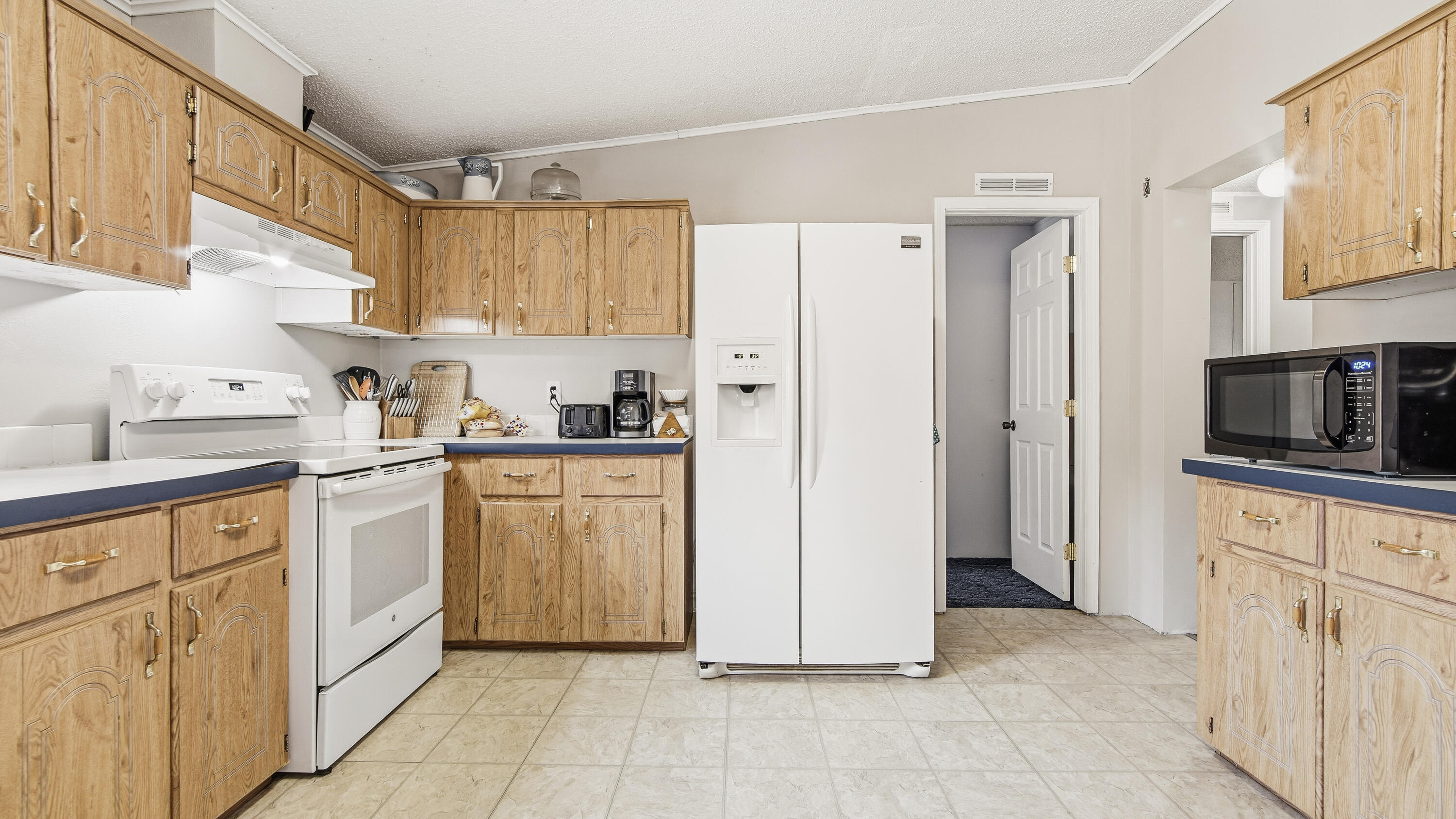 JUNIPER LAKE UNREC - Residential