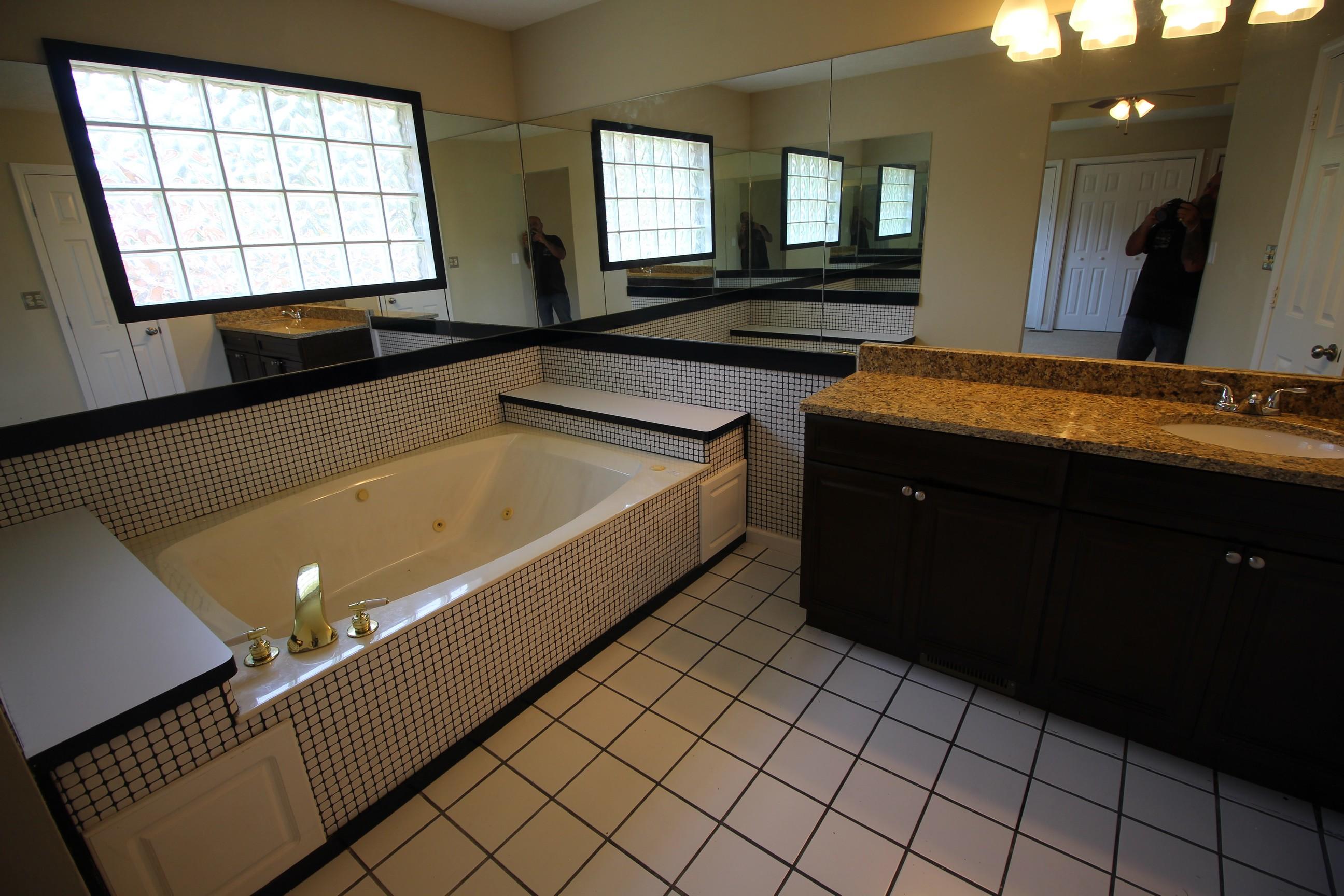 NAVARRE S/D 2ND ADDN - Residential