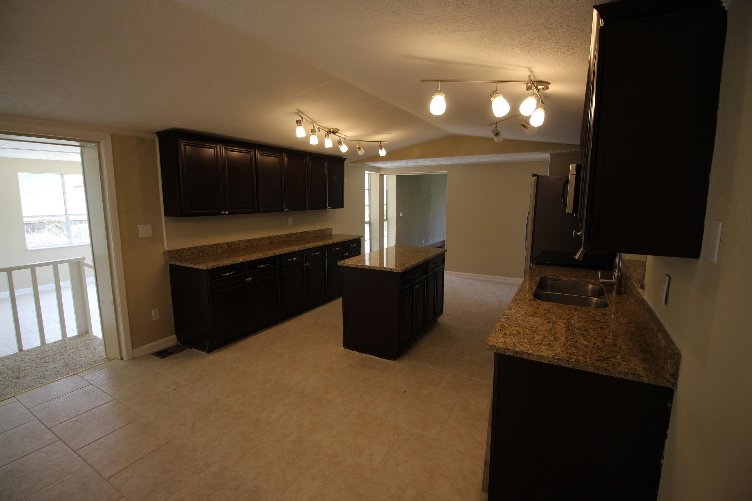 NAVARRE S/D 2ND ADDN - Residential