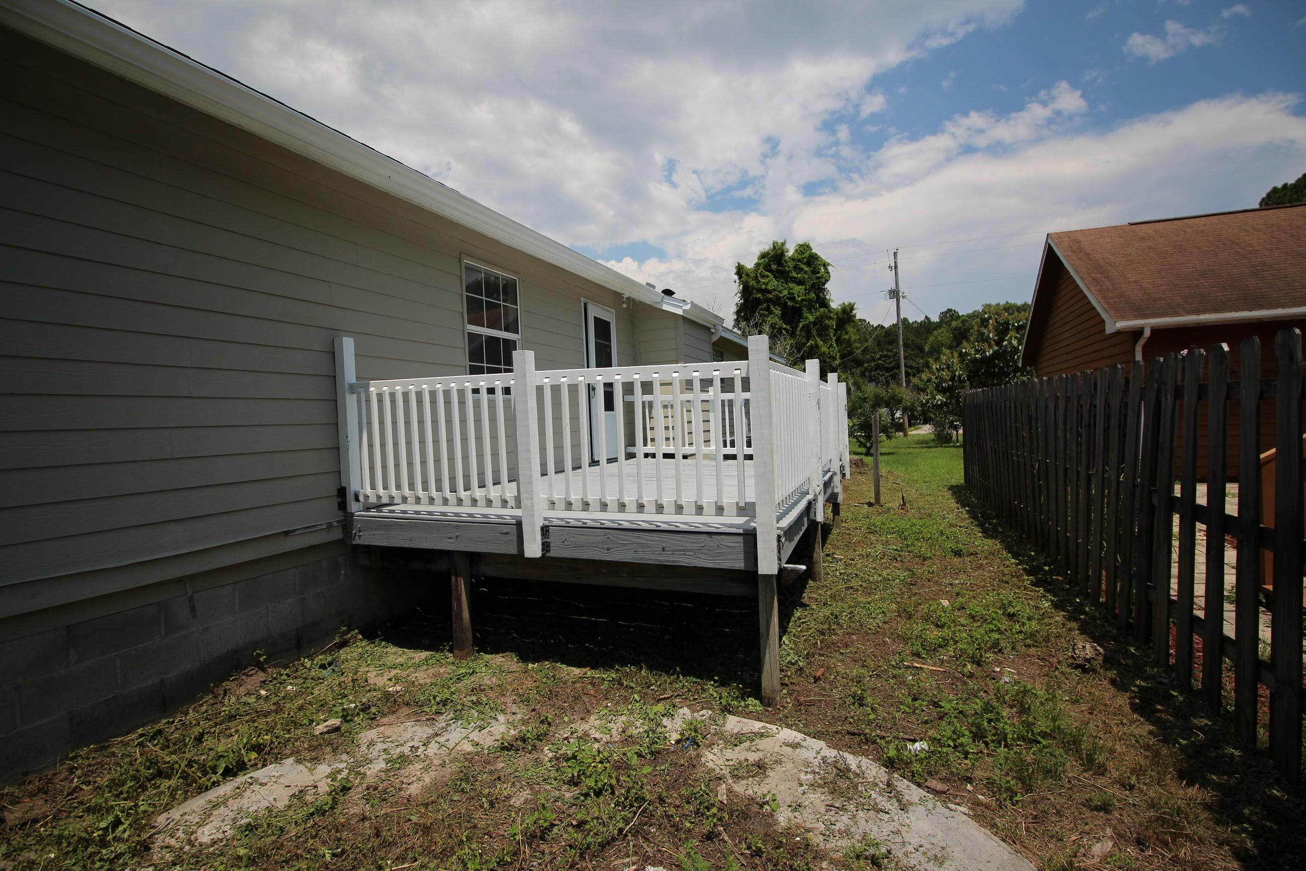 NAVARRE S/D 2ND ADDN - Residential