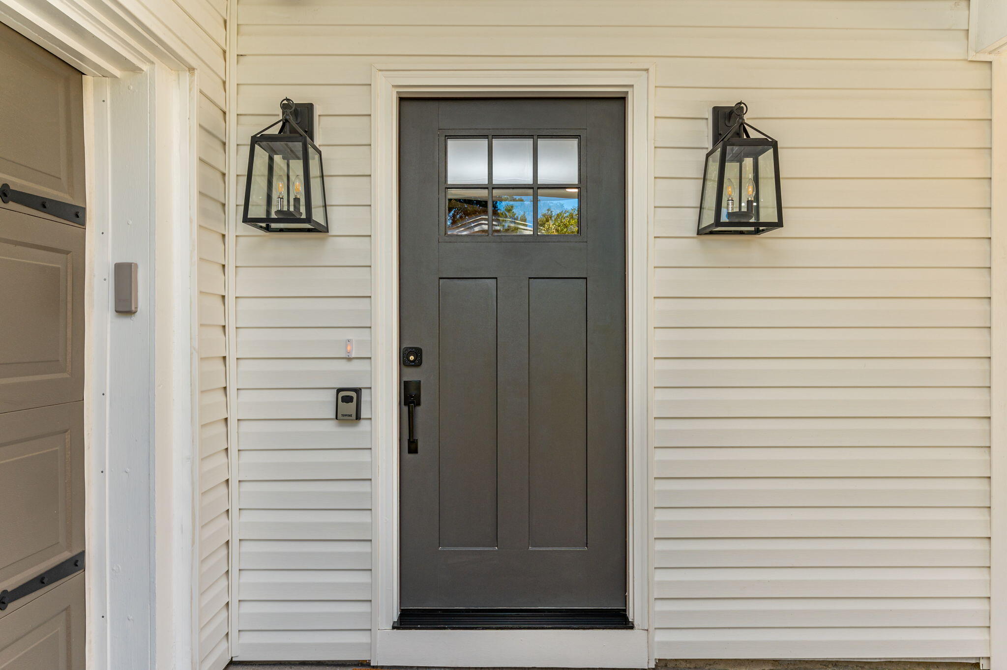 ELLIOTTS POINT - Residential