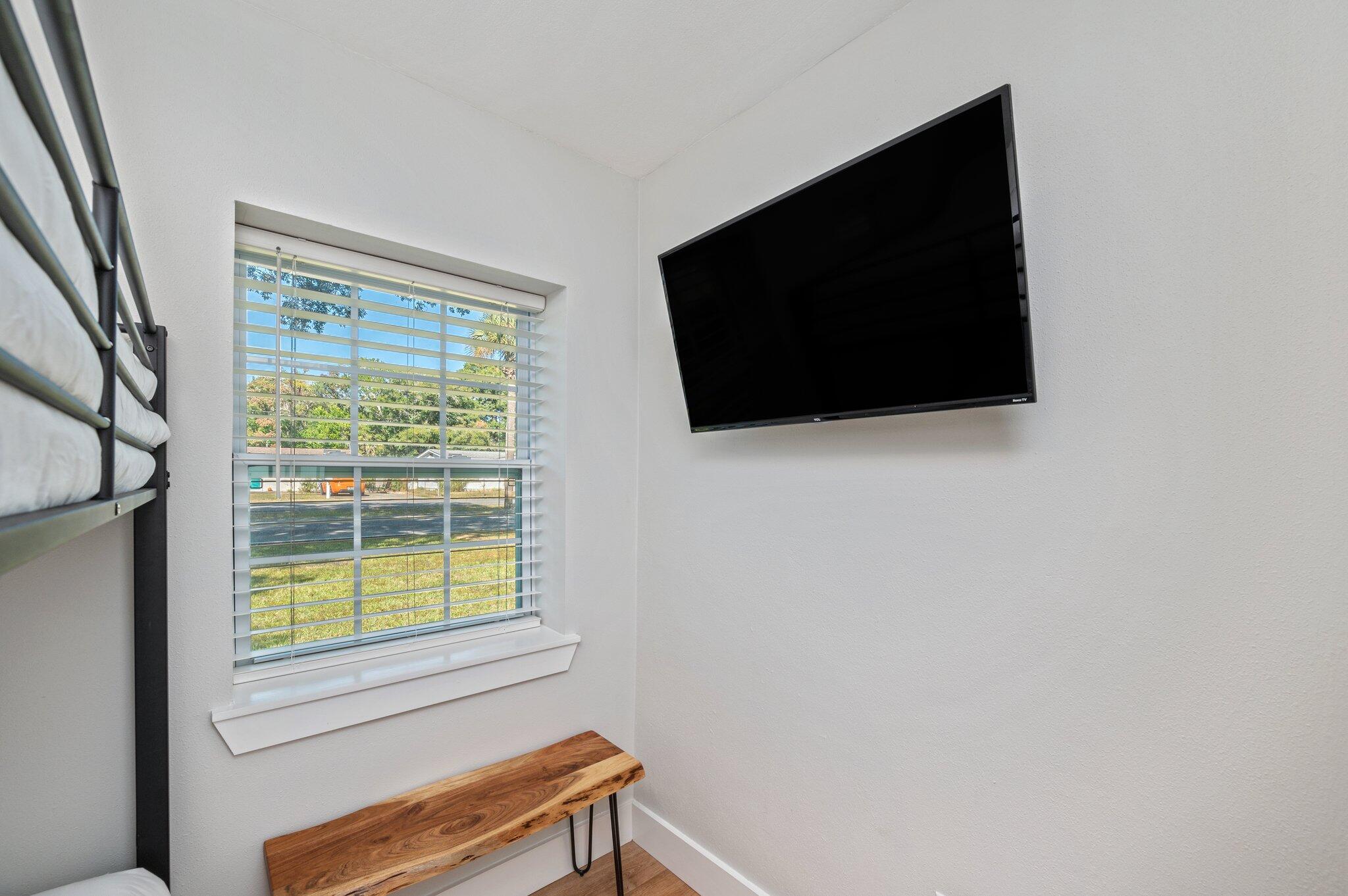 ELLIOTTS POINT - Residential