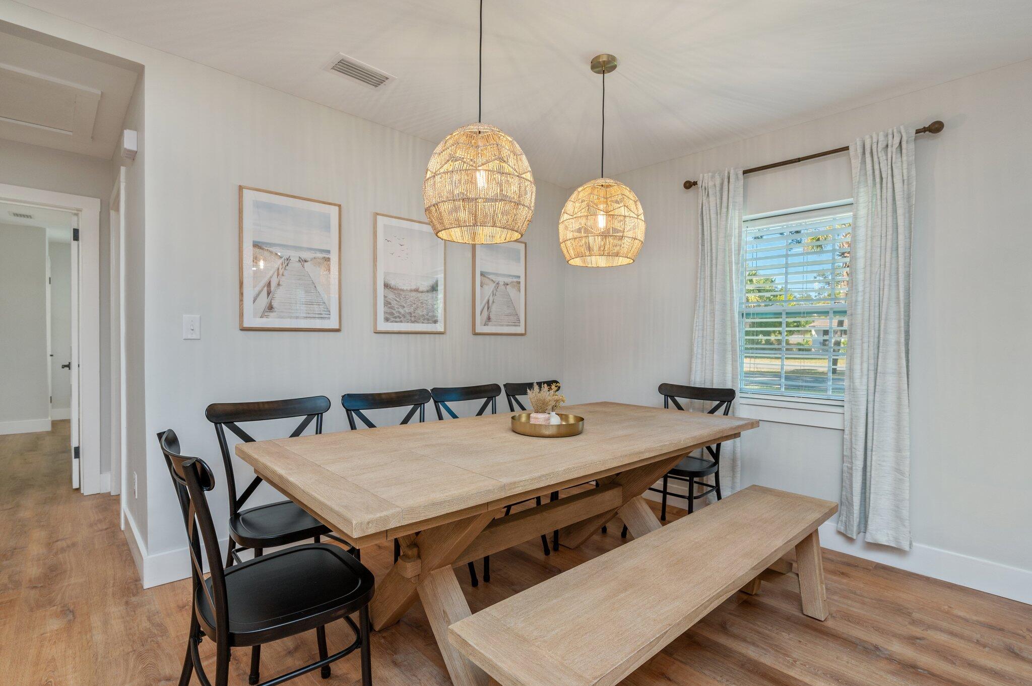 ELLIOTTS POINT - Residential