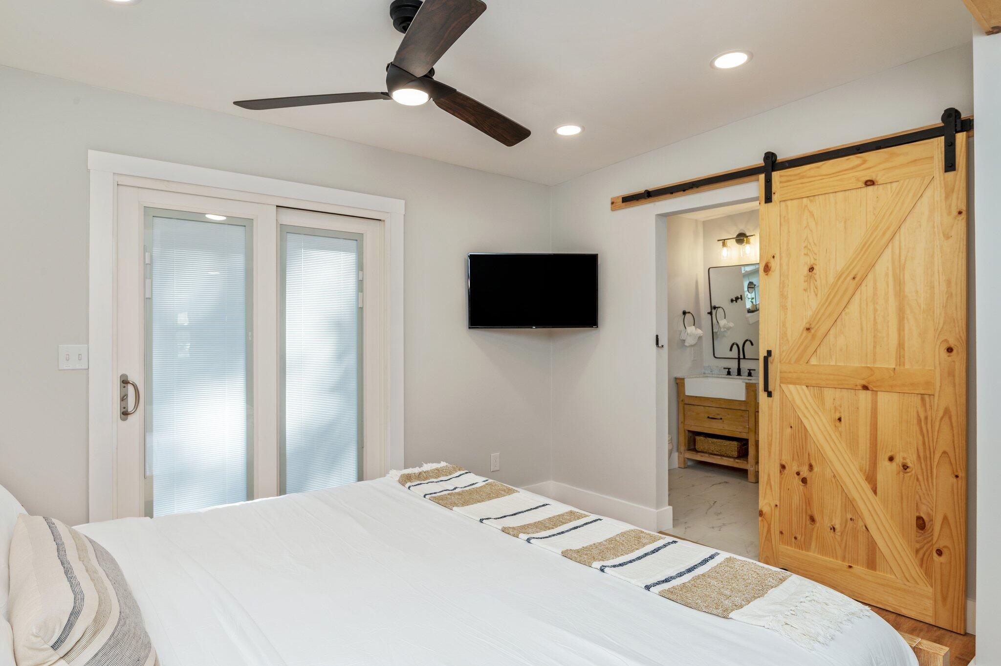 ELLIOTTS POINT - Residential