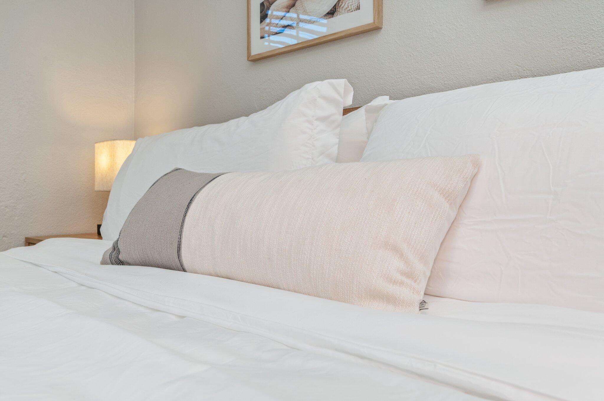 ELLIOTTS POINT - Residential